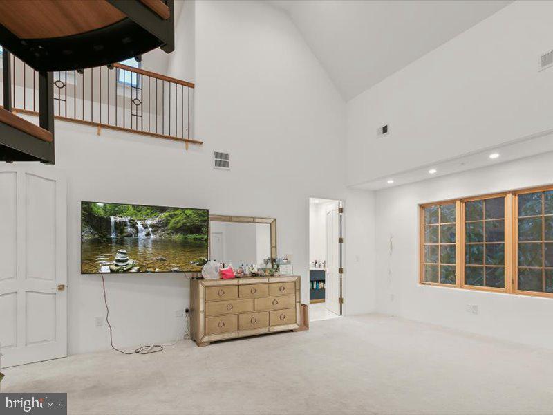 POTOMAC VILLAGE - Residential