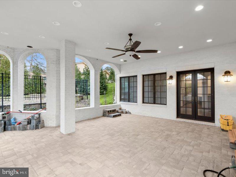 POTOMAC VILLAGE - Residential