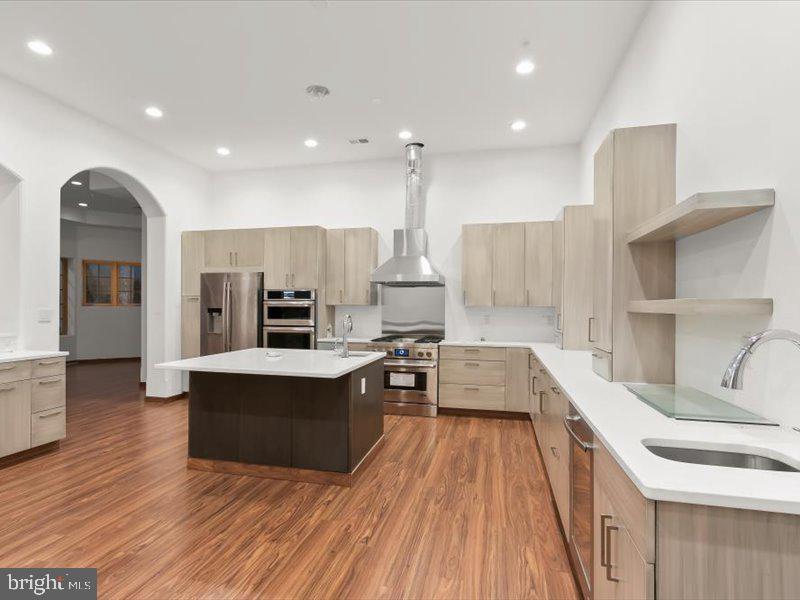 POTOMAC VILLAGE - Residential