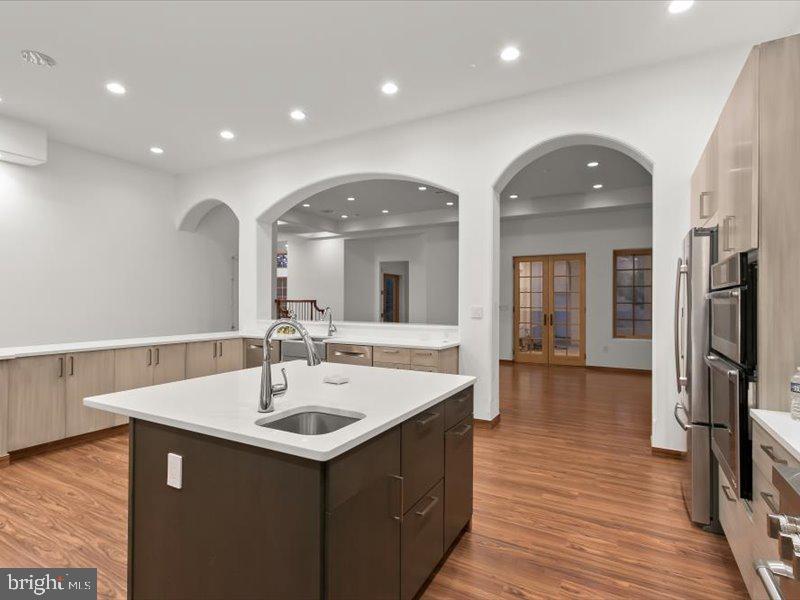 POTOMAC VILLAGE - Residential