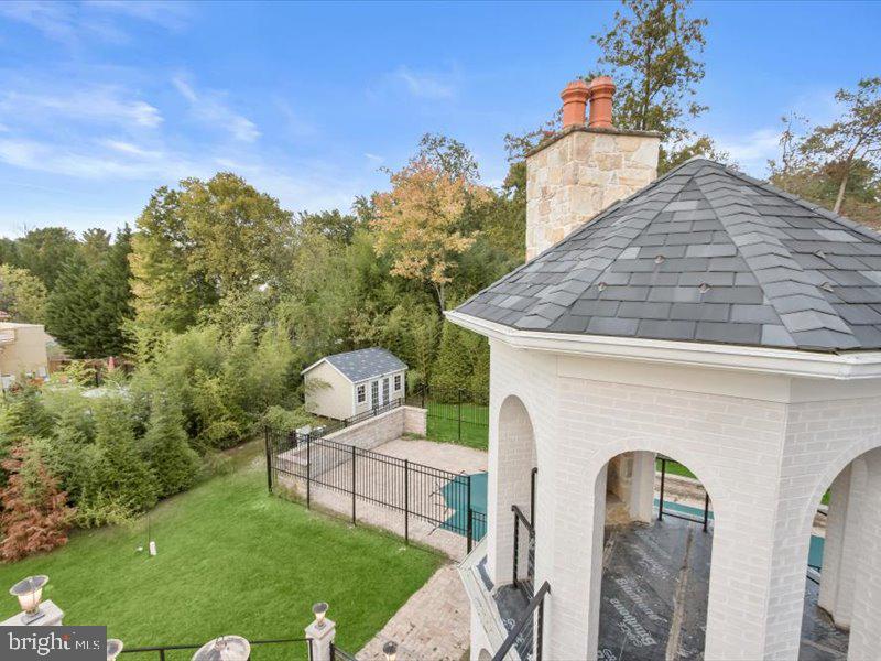 POTOMAC VILLAGE - Residential