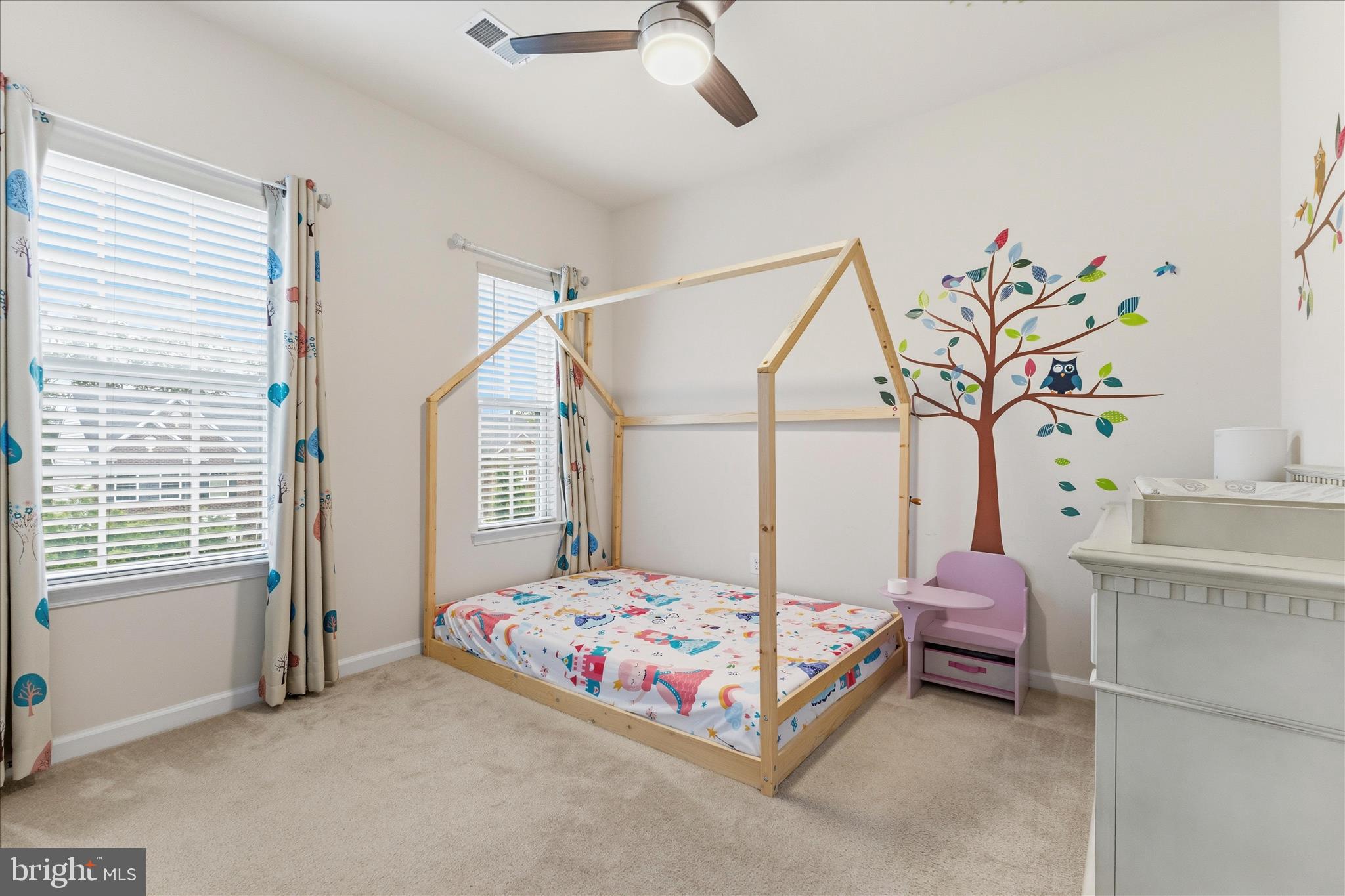 LOUDOUN CROSSING - Residential