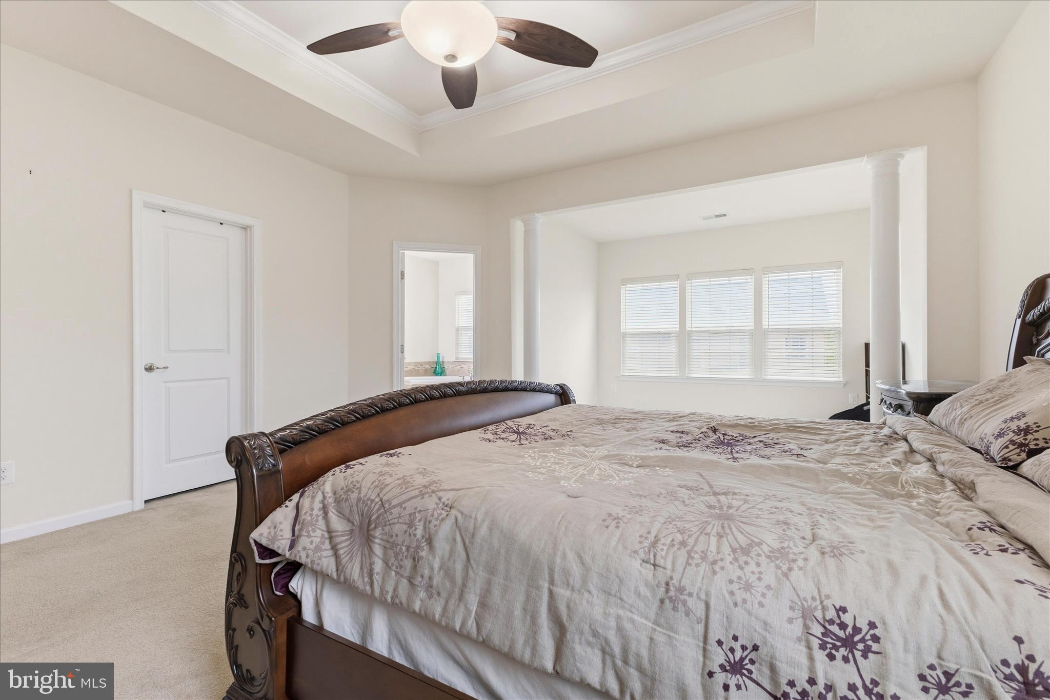 LOUDOUN CROSSING - Residential