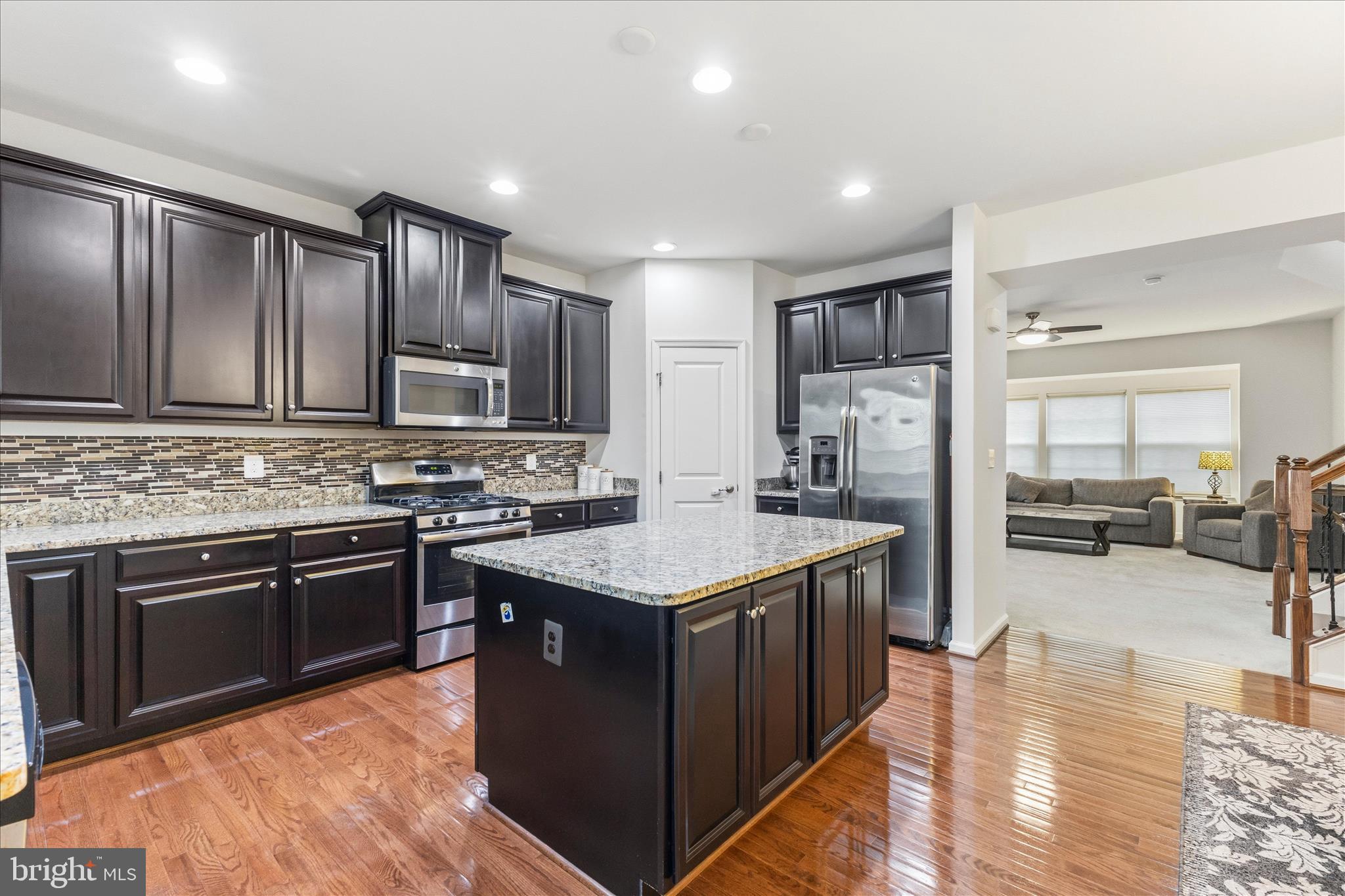 LOUDOUN CROSSING - Residential