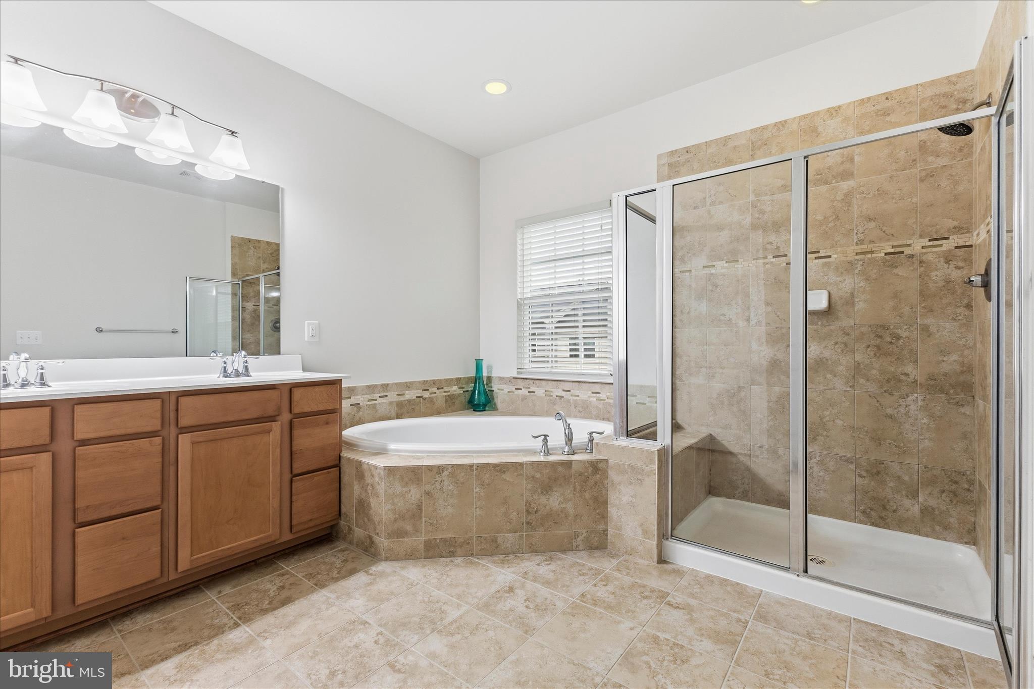 LOUDOUN CROSSING - Residential