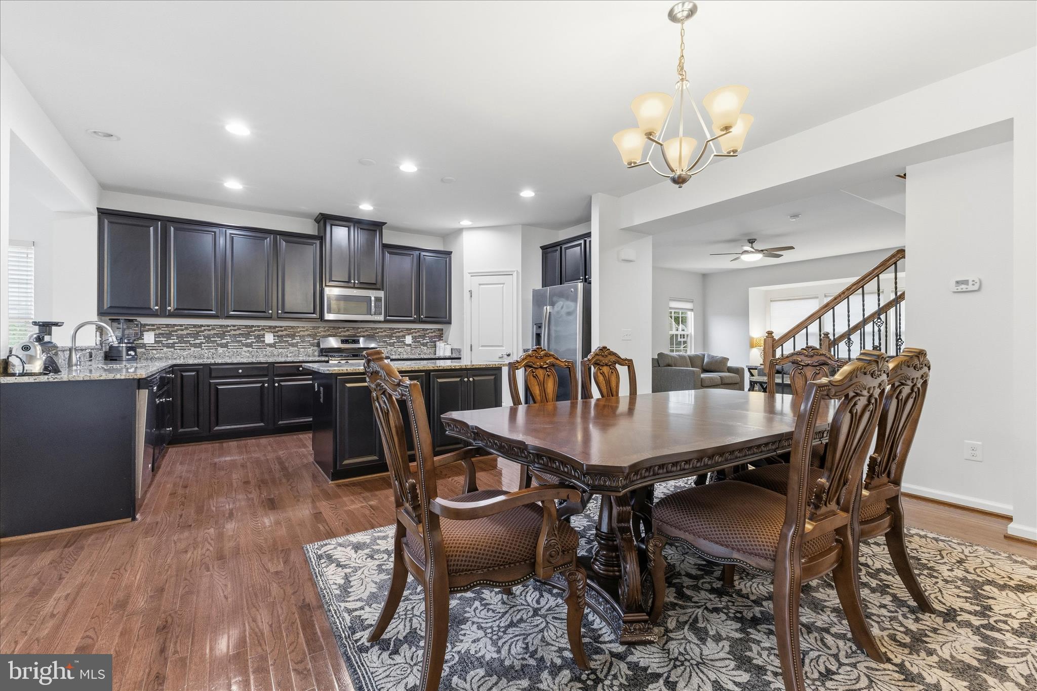 LOUDOUN CROSSING - Residential