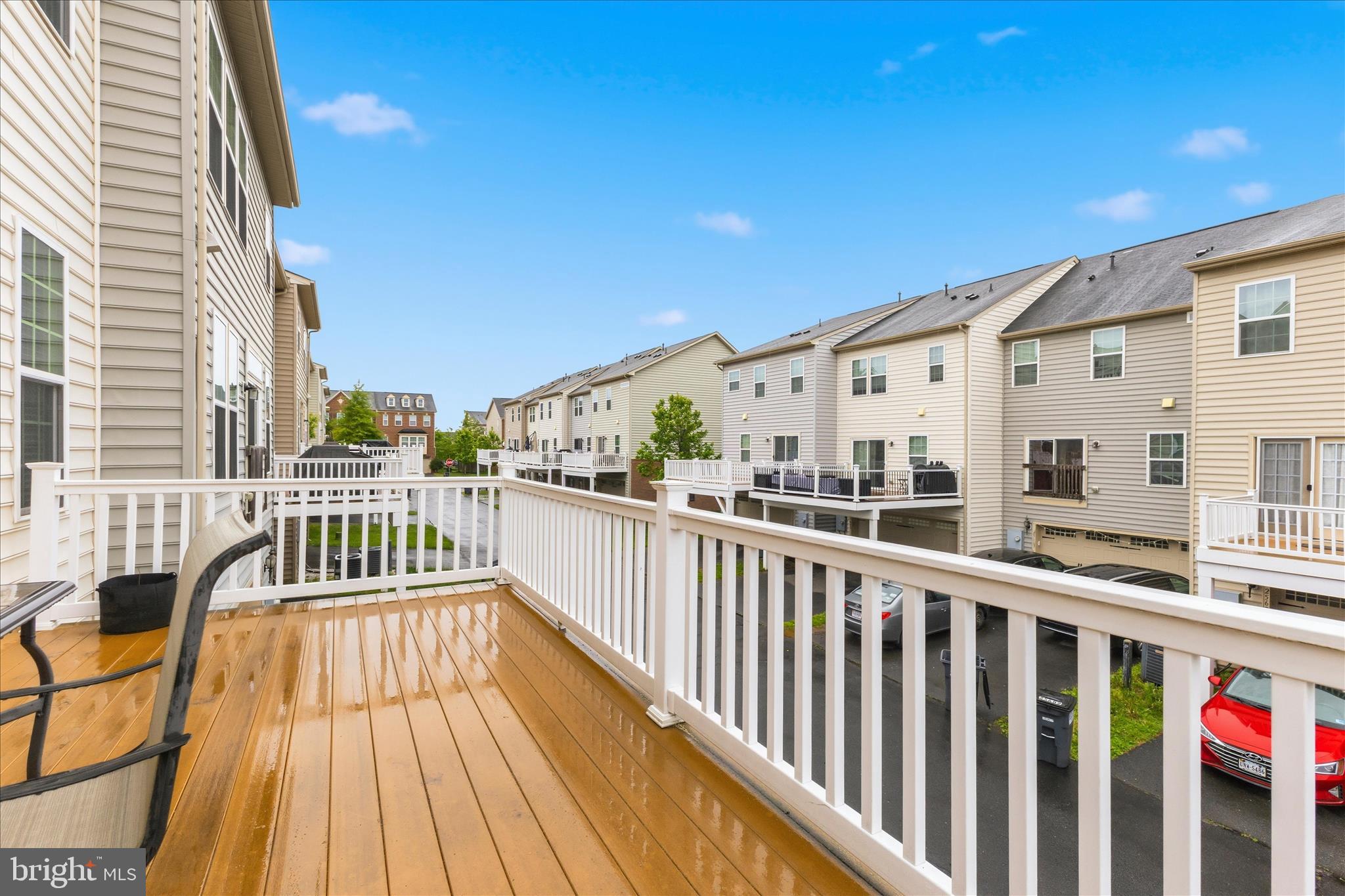 LOUDOUN CROSSING - Residential