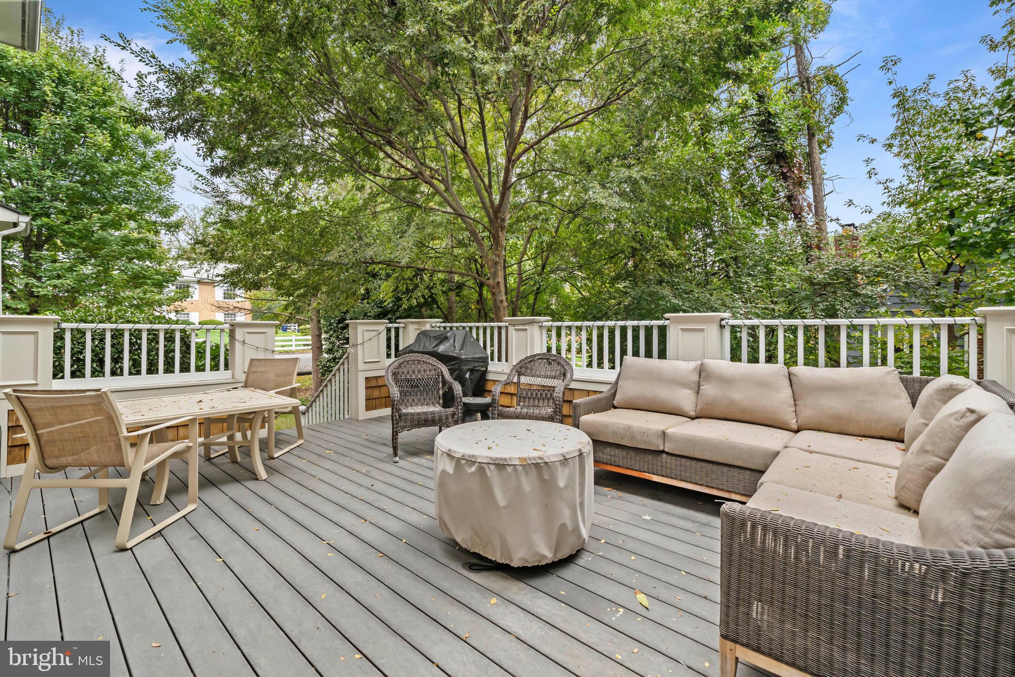 SHIRLEY WOODS - Residential