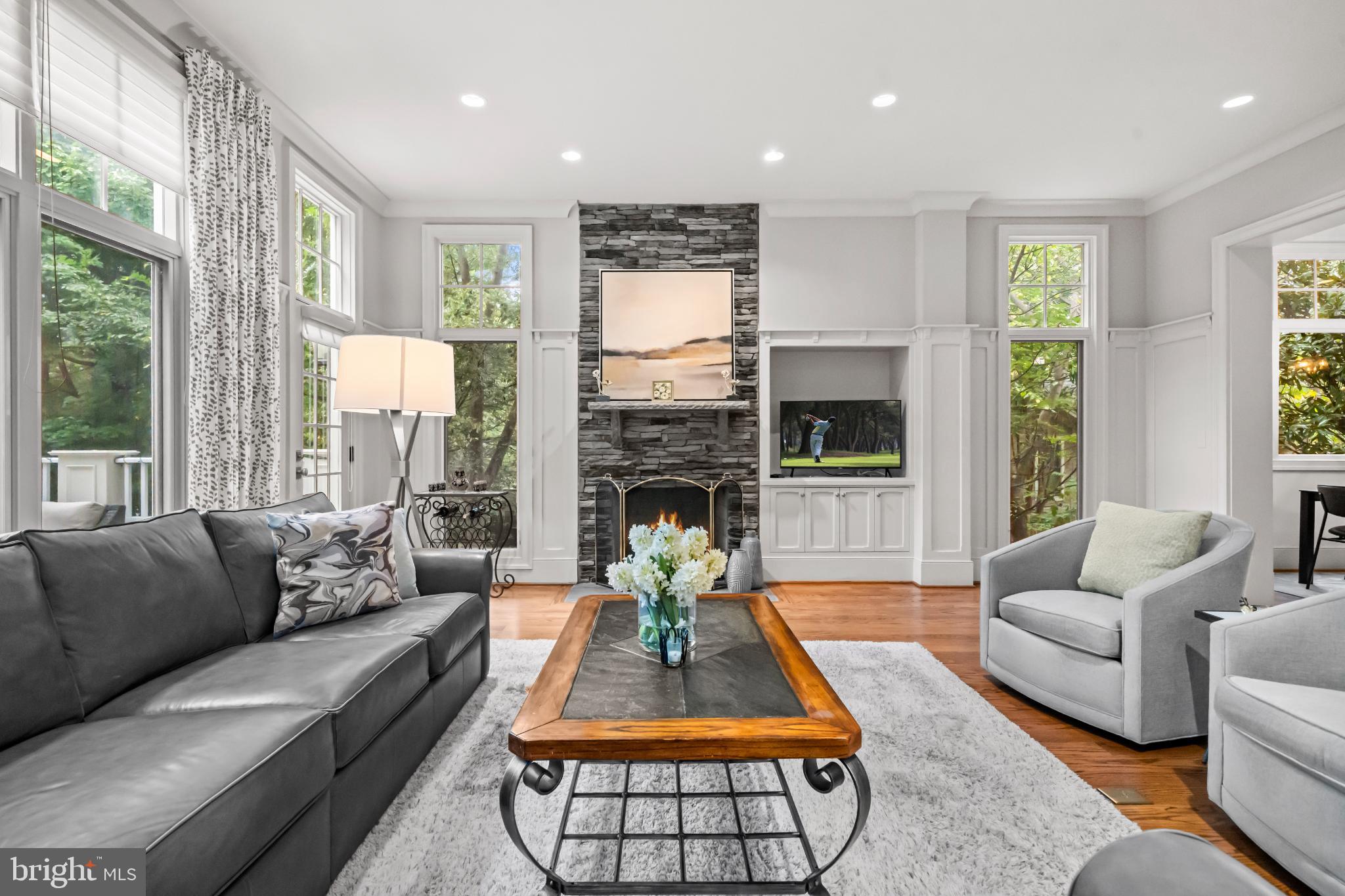 SHIRLEY WOODS - Residential