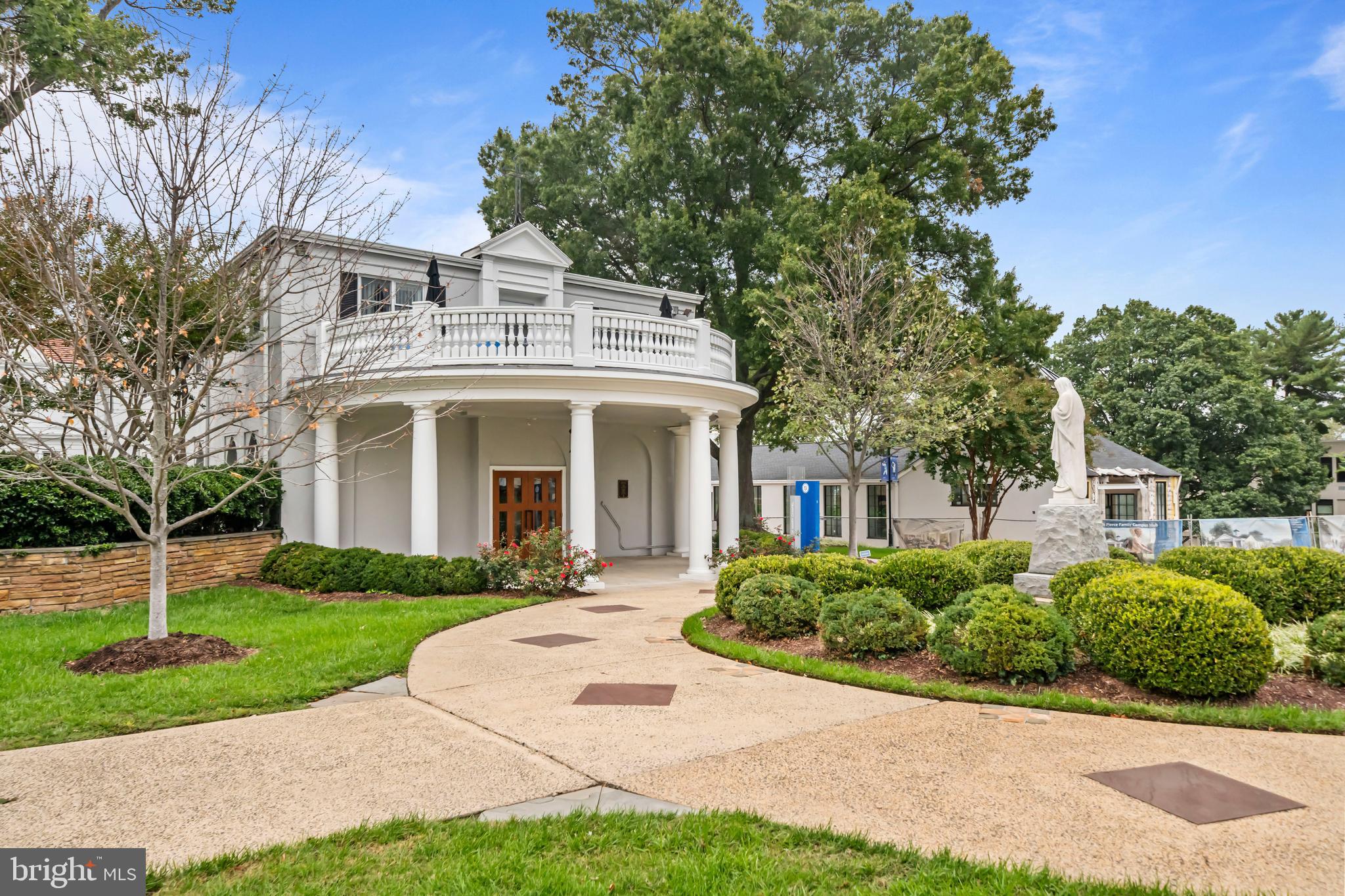 SHIRLEY WOODS - Residential