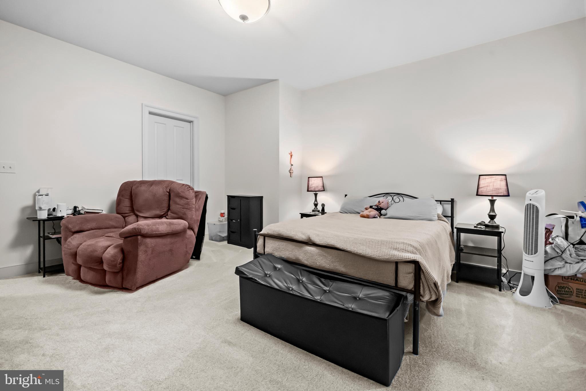 SHIRLEY WOODS - Residential