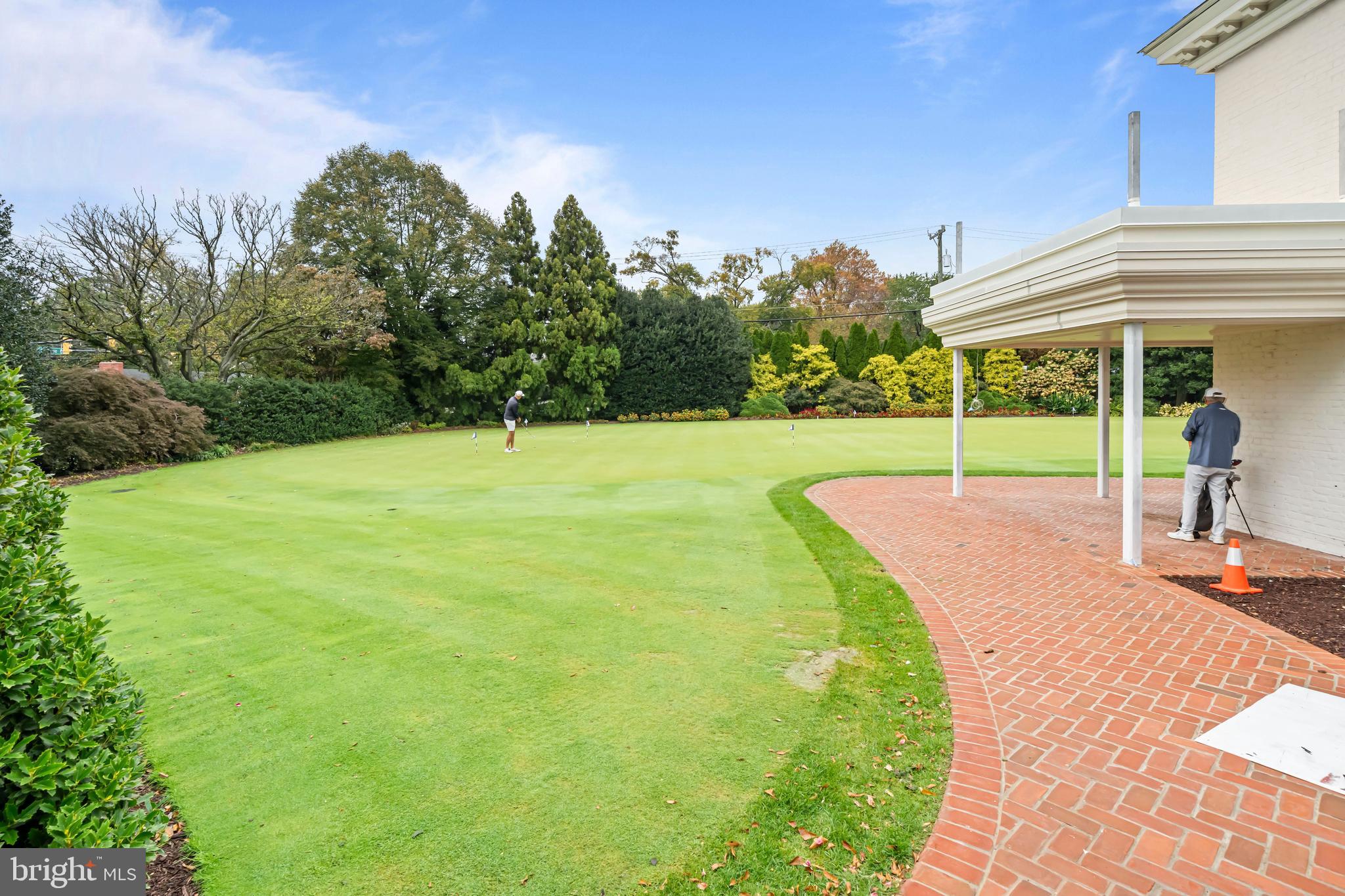 SHIRLEY WOODS - Residential