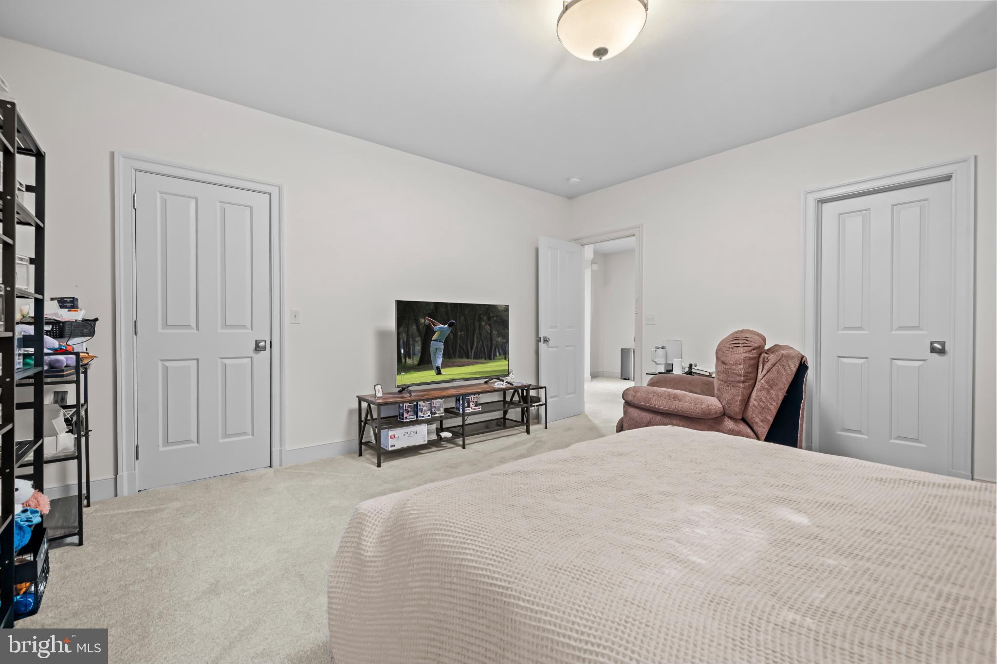 SHIRLEY WOODS - Residential