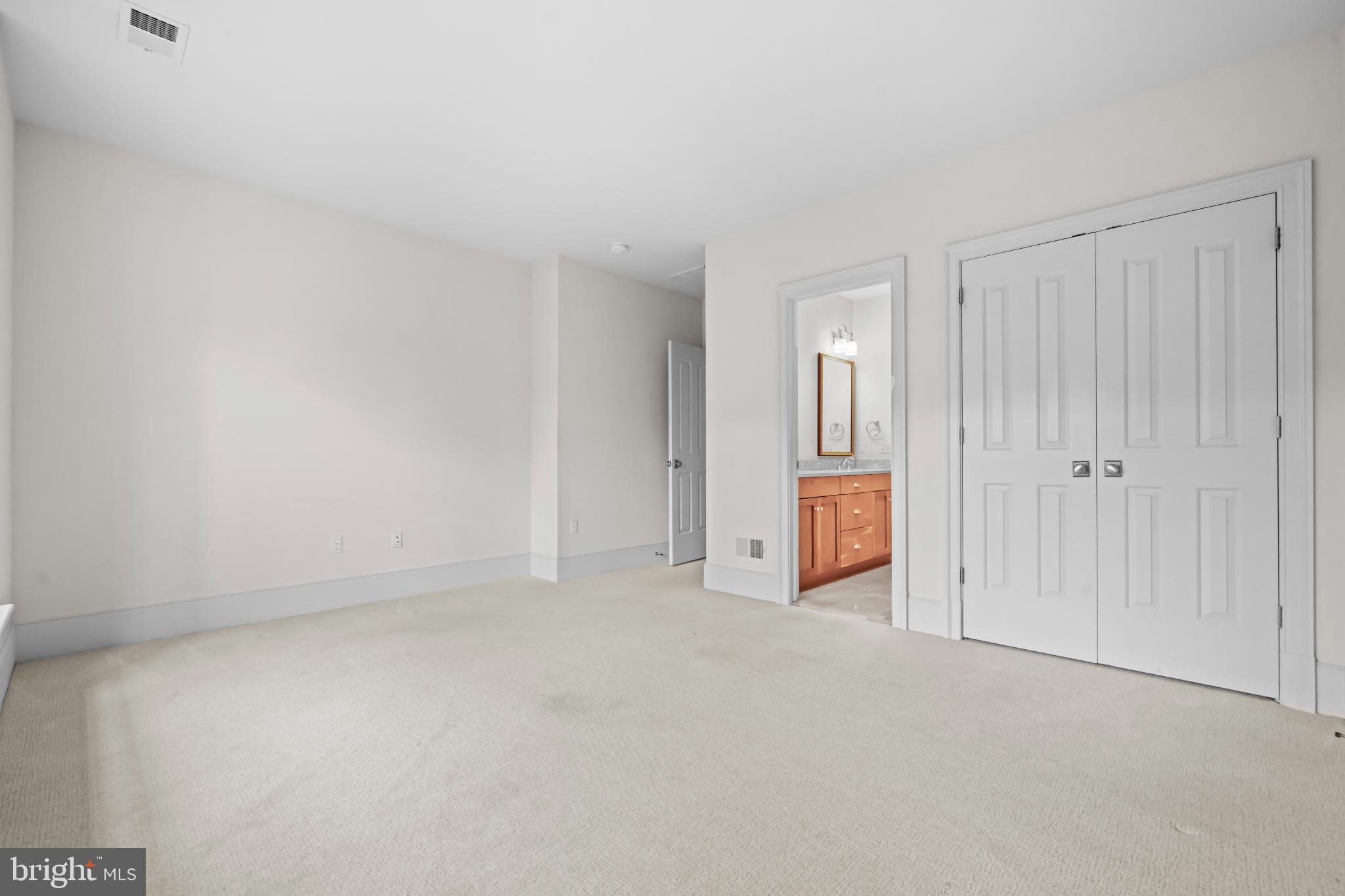 SHIRLEY WOODS - Residential