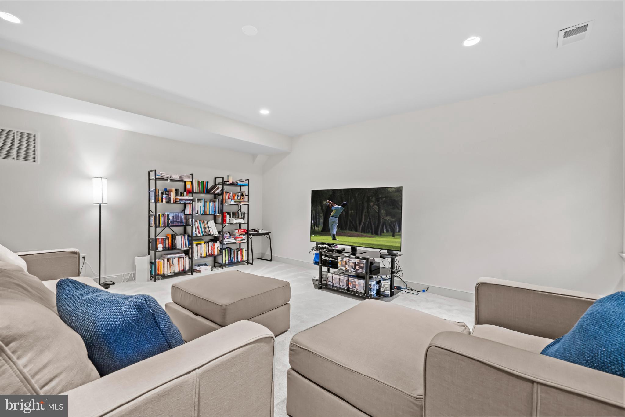 SHIRLEY WOODS - Residential