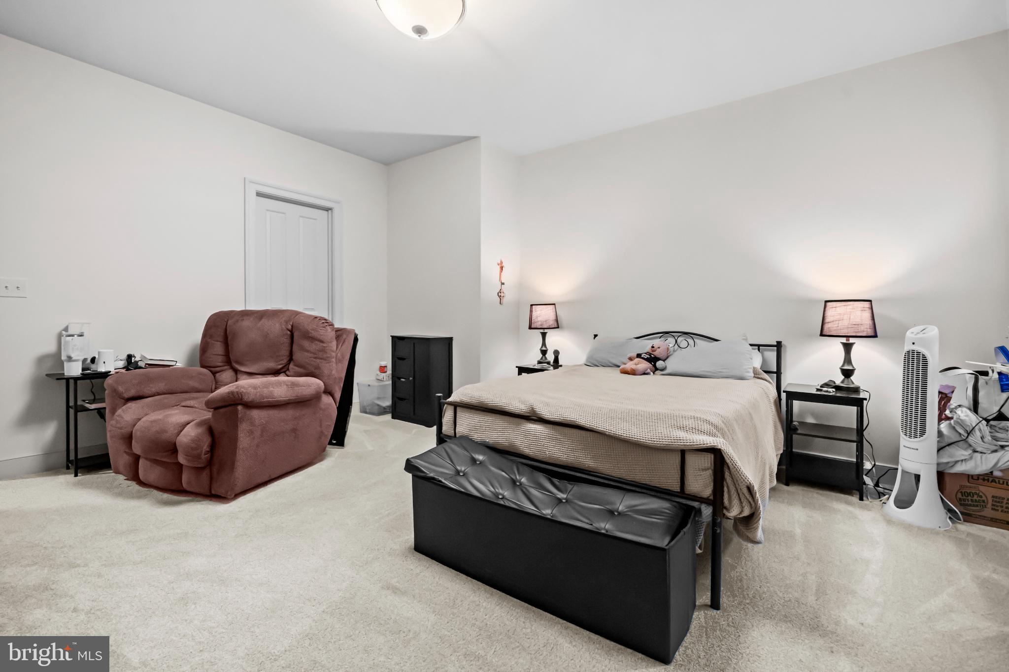 SHIRLEY WOODS - Residential