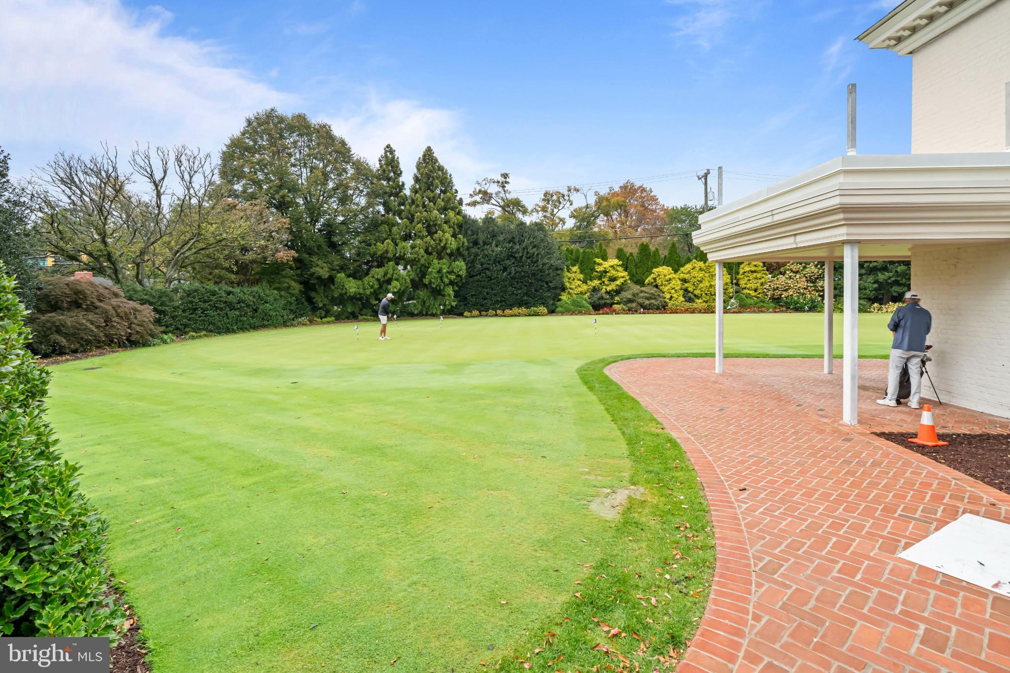 SHIRLEY WOODS - Residential