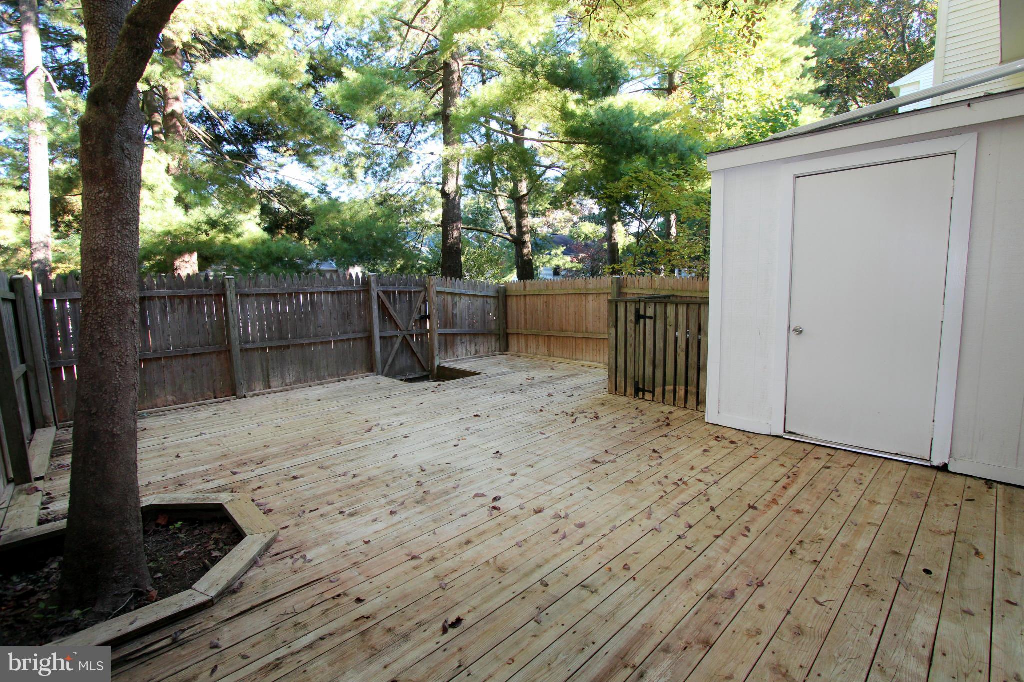 CARDINAL SQUARE - Residential