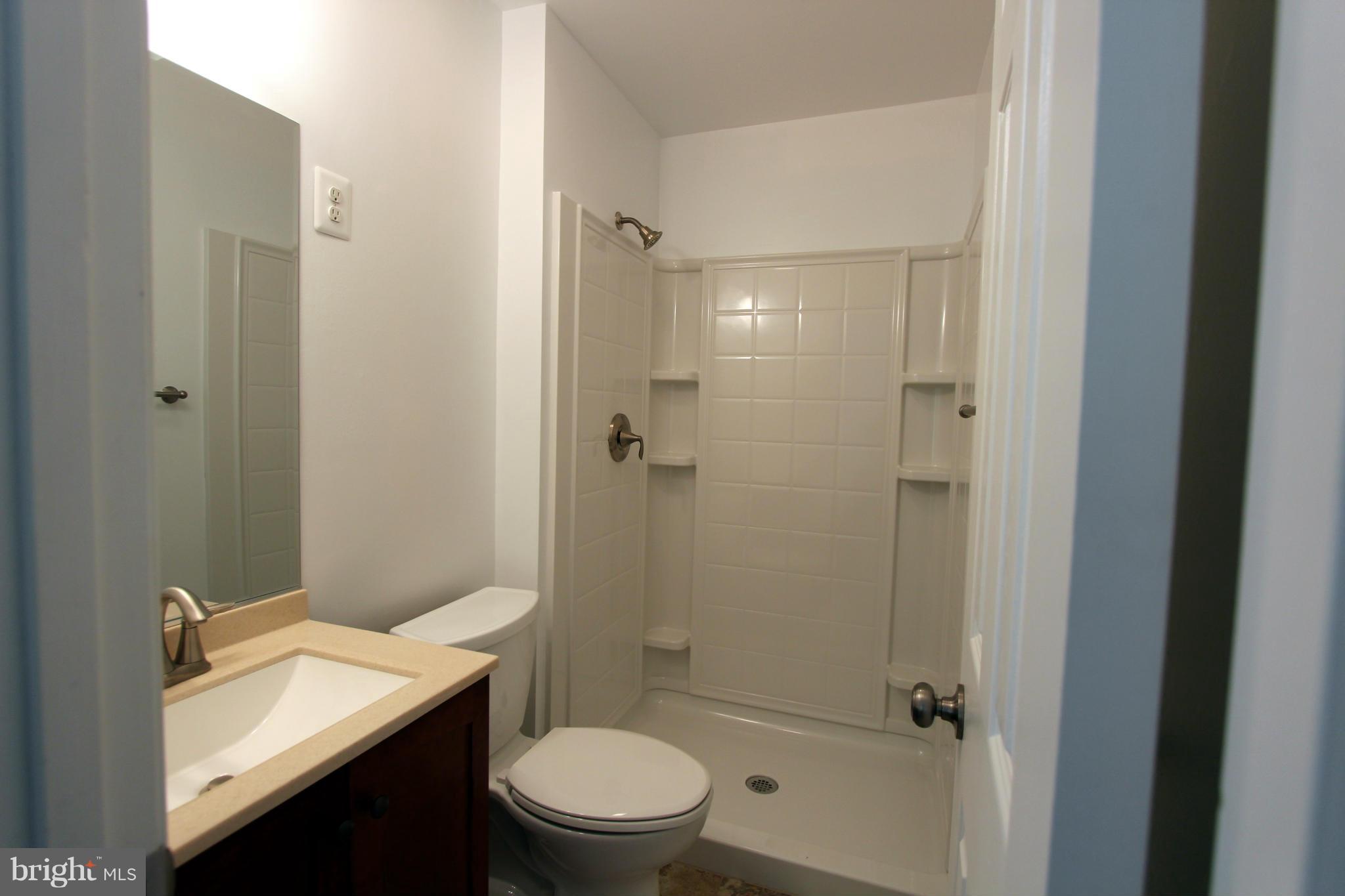 CARDINAL SQUARE - Residential