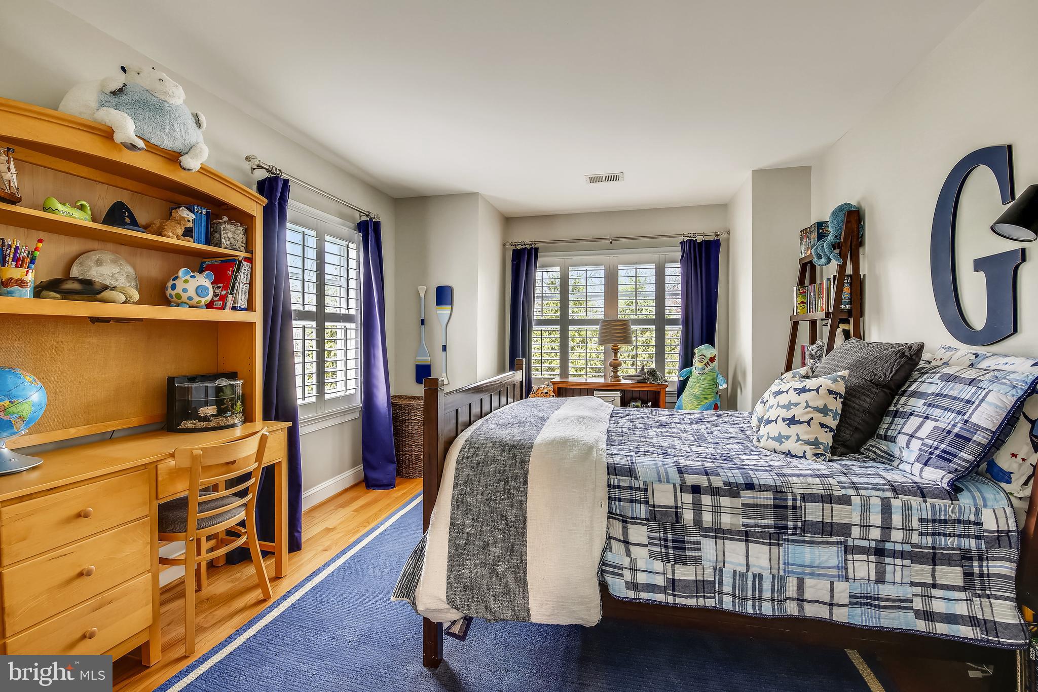 ENGLISH VILLAGE - Residential