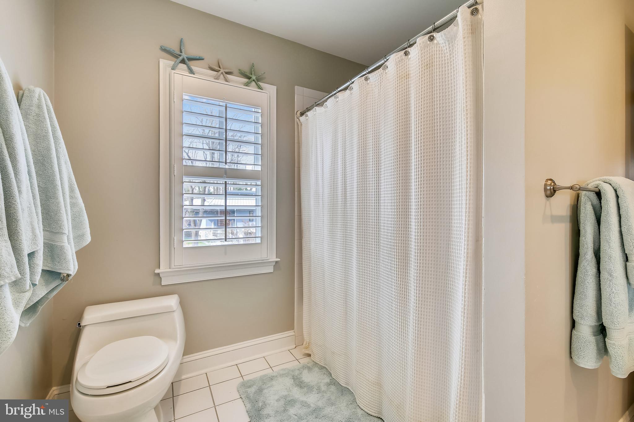 ENGLISH VILLAGE - Residential