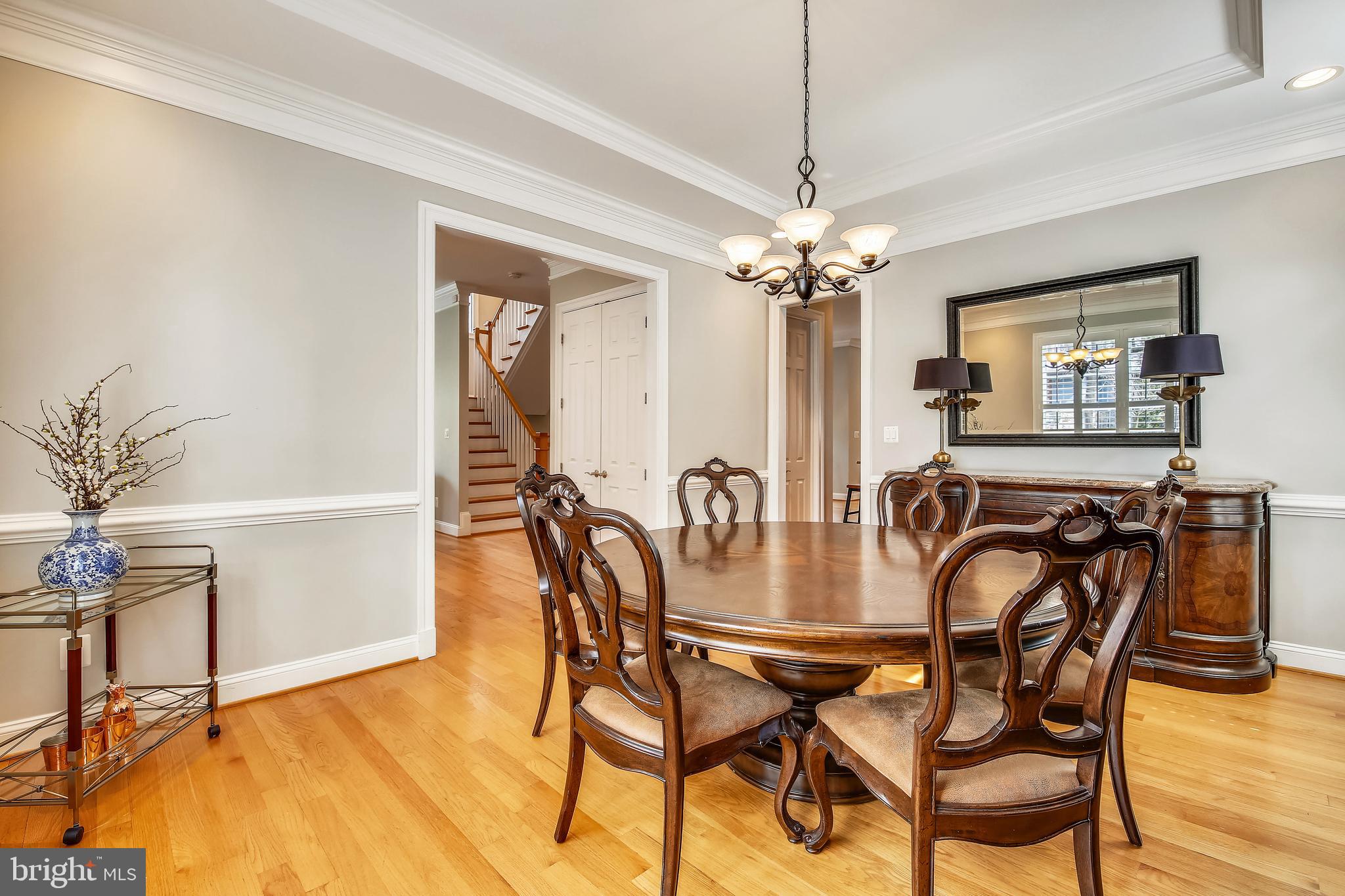 ENGLISH VILLAGE - Residential