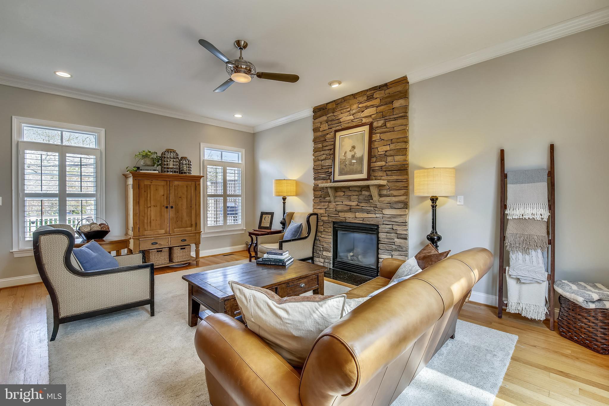 ENGLISH VILLAGE - Residential