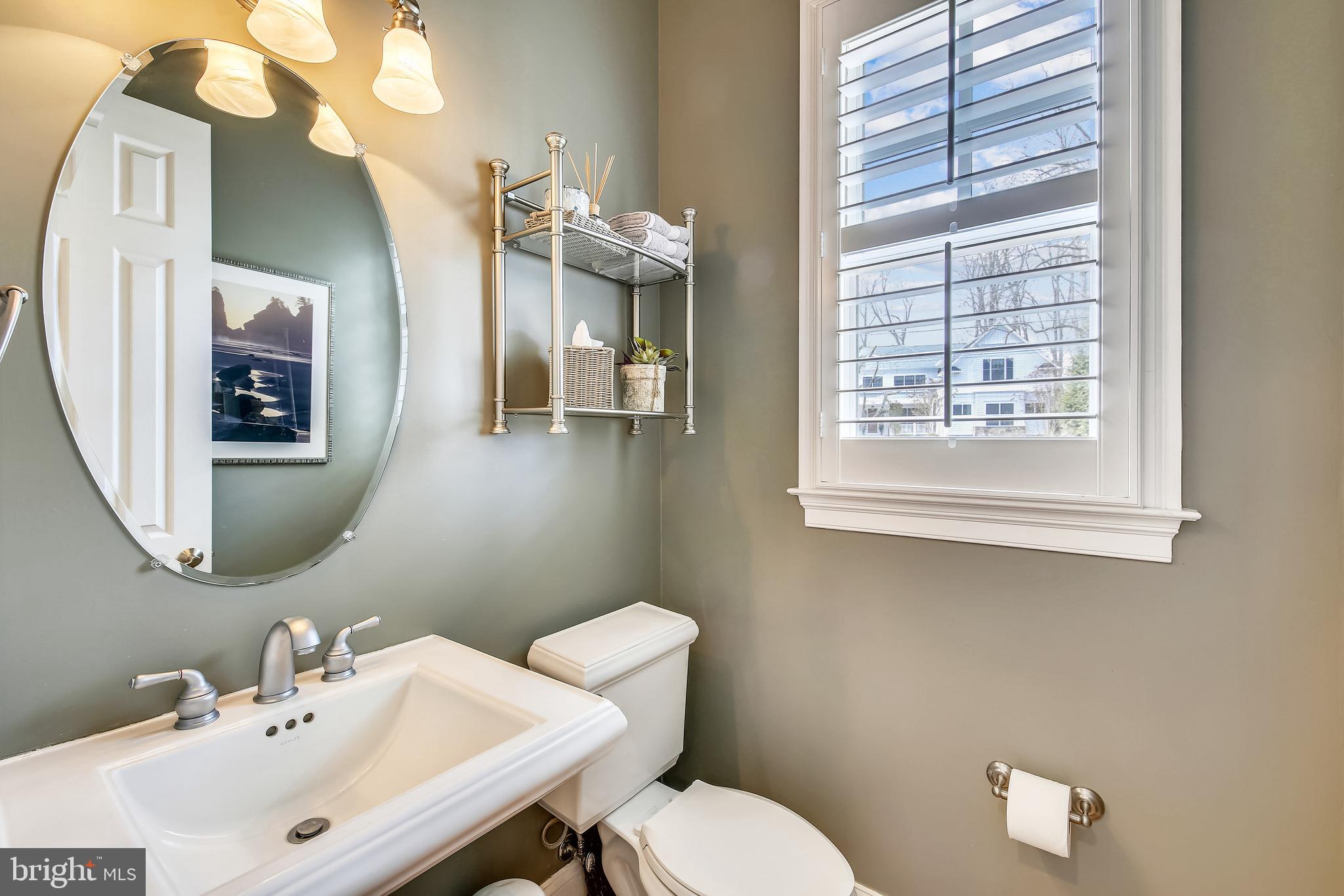 ENGLISH VILLAGE - Residential