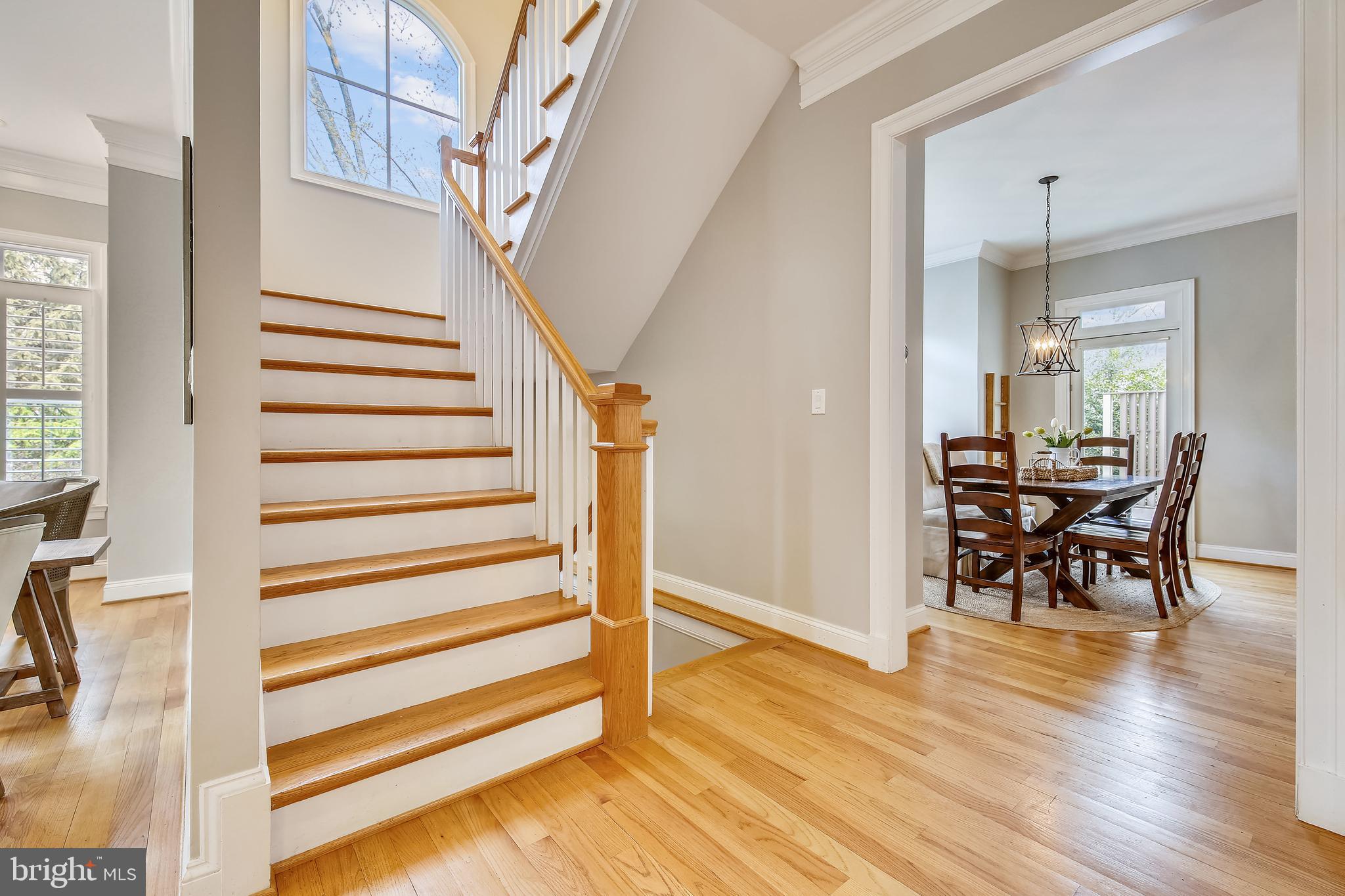 ENGLISH VILLAGE - Residential