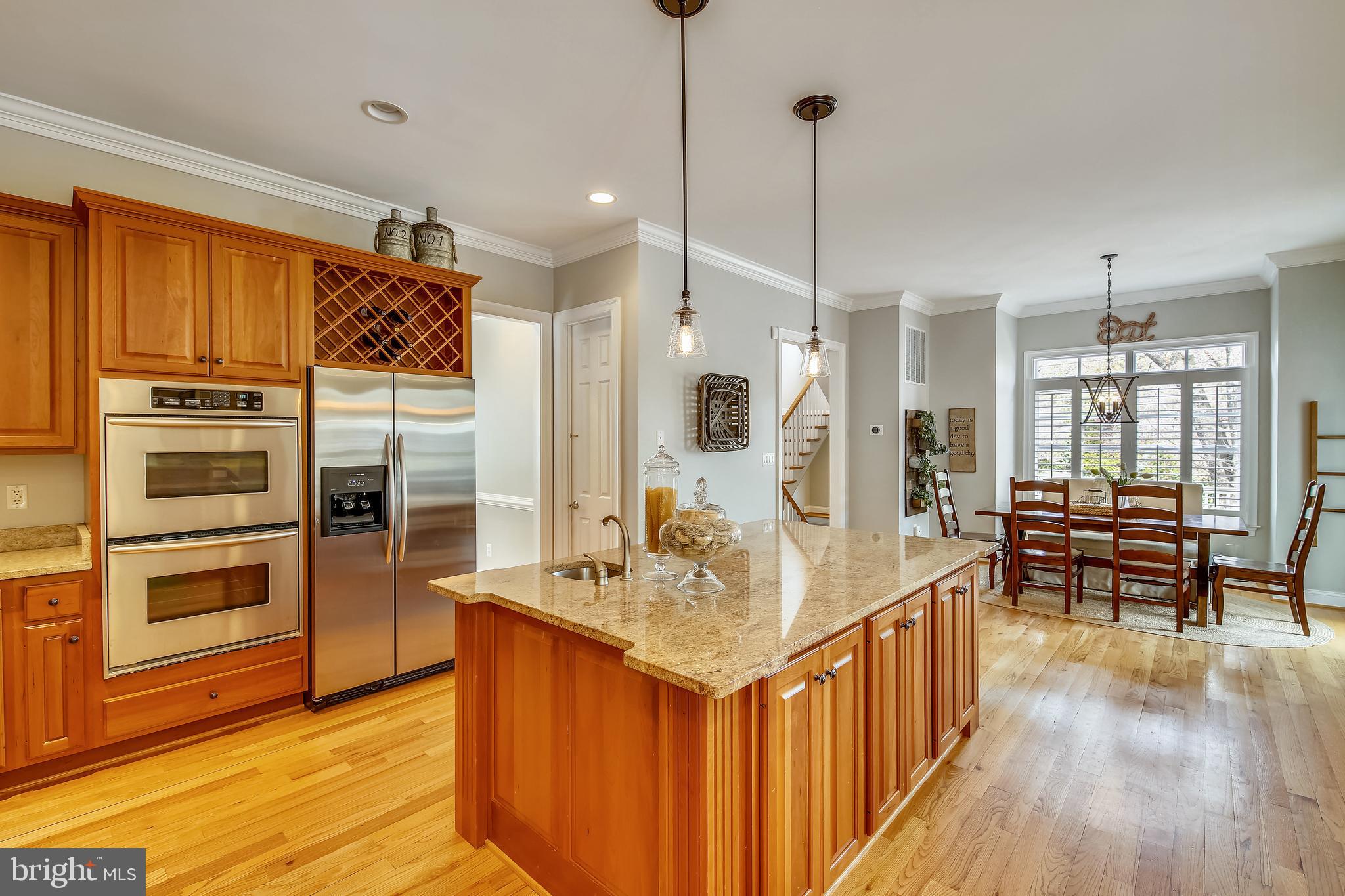 ENGLISH VILLAGE - Residential