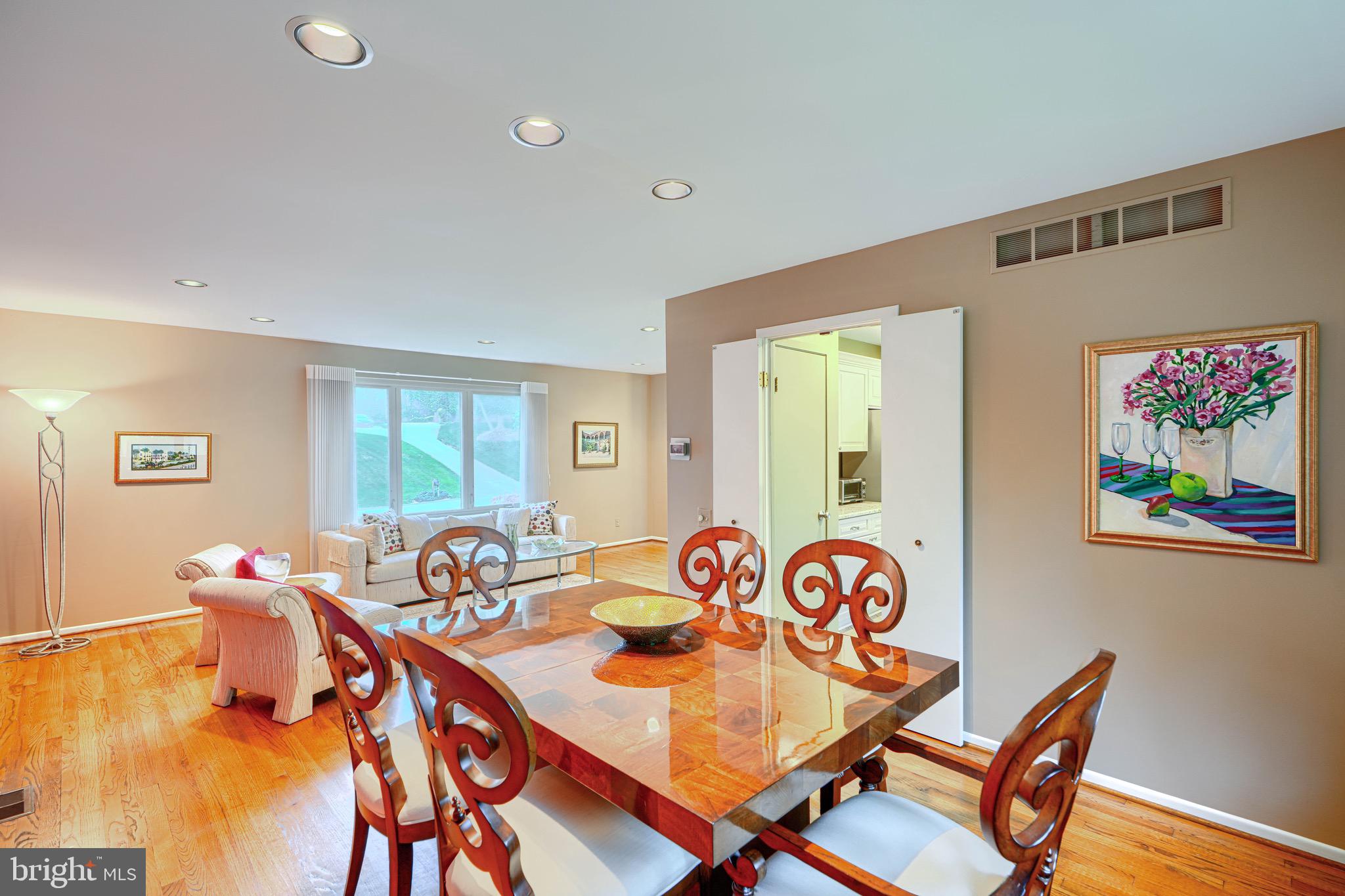 VELVET HILLS - Residential