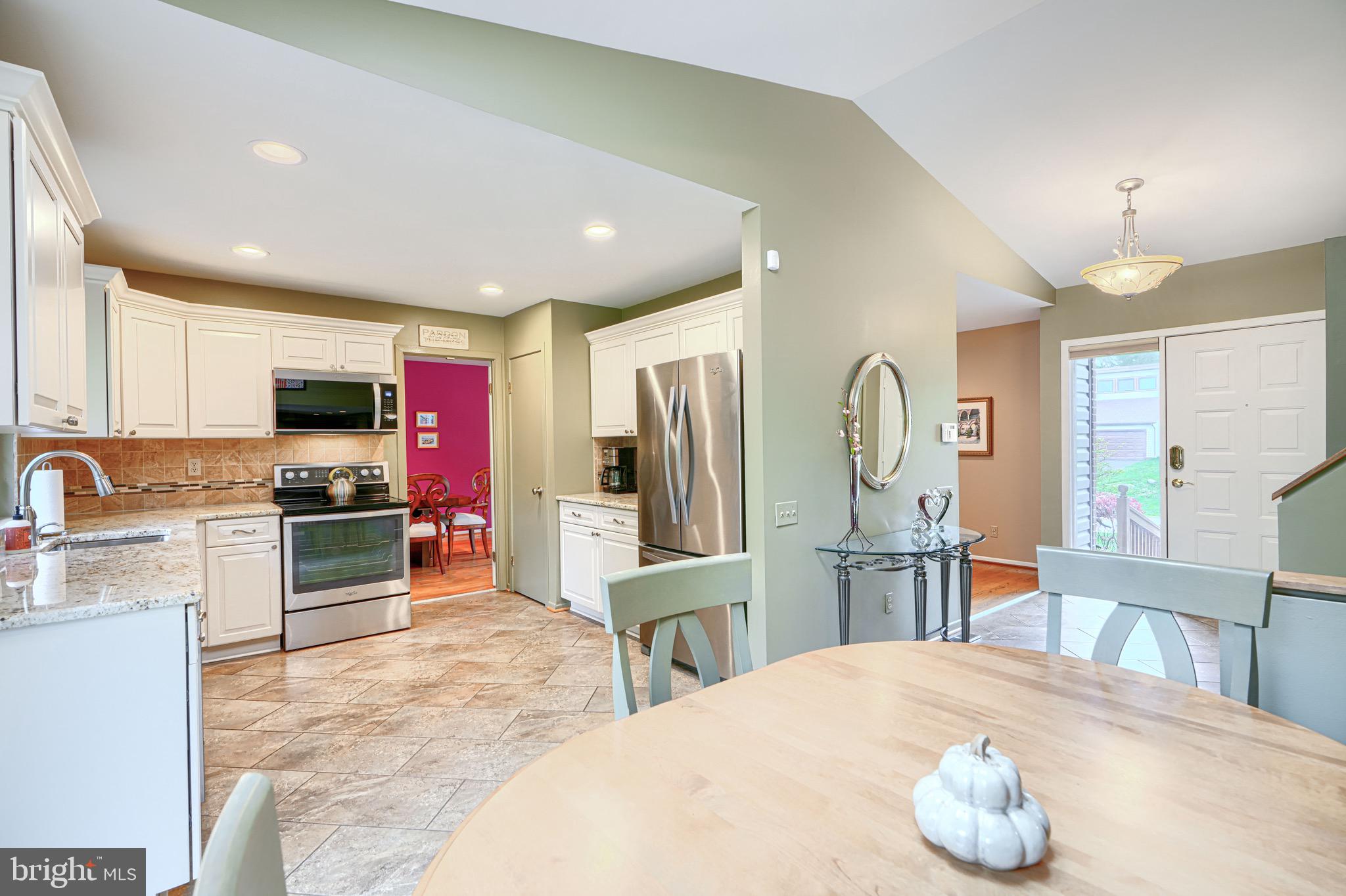 VELVET HILLS - Residential