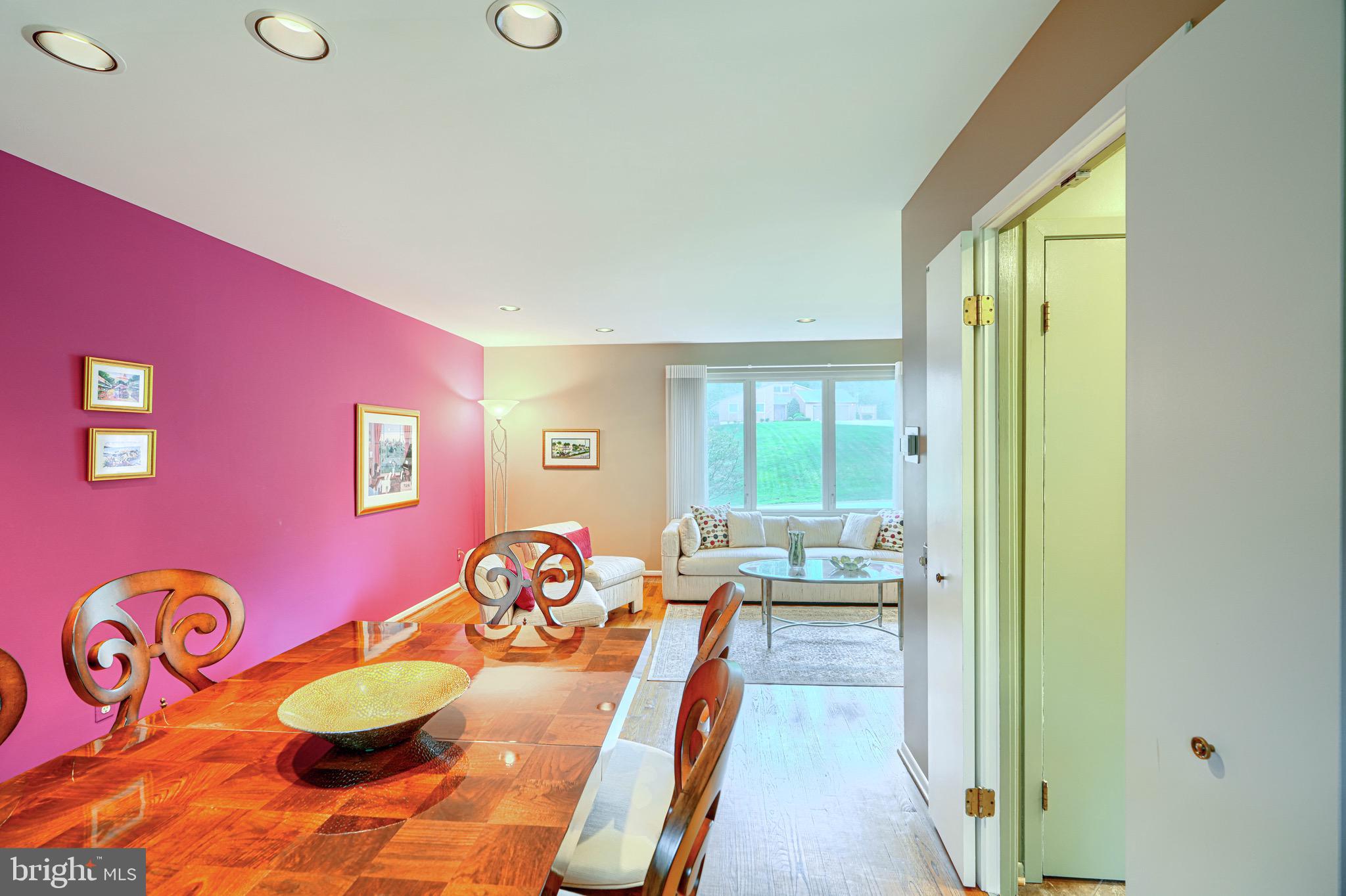 VELVET HILLS - Residential