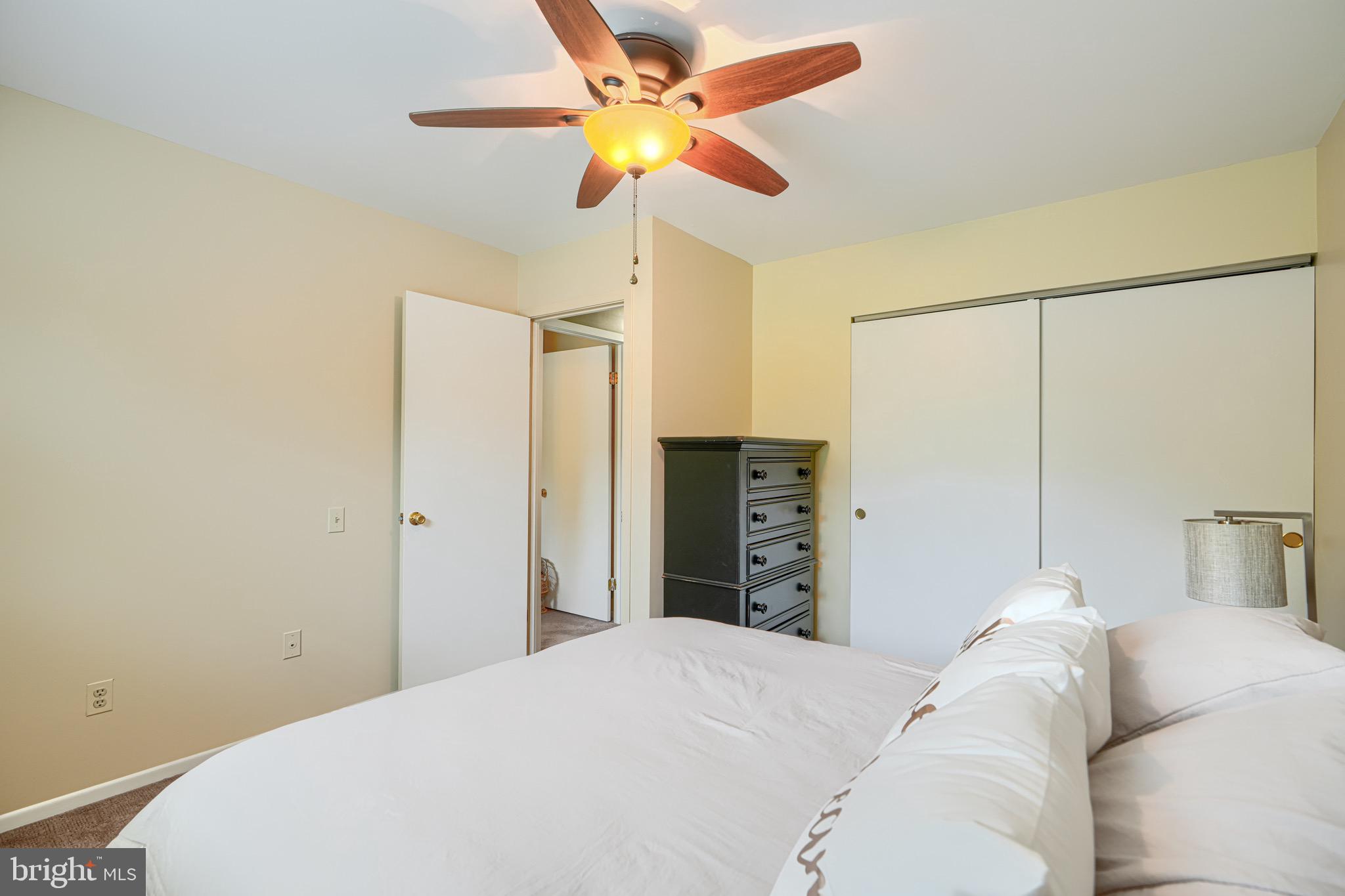 VELVET HILLS - Residential