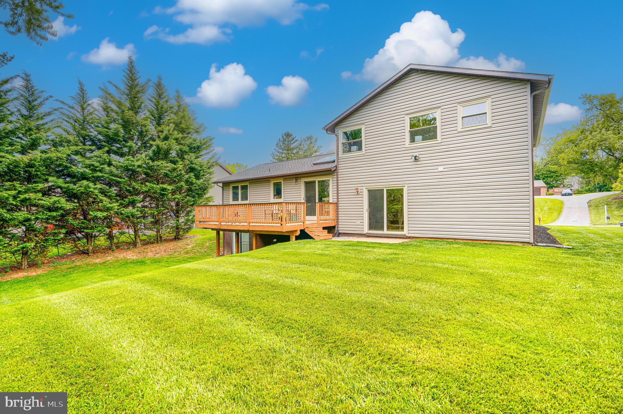12121 VELVET HILL DRIVE