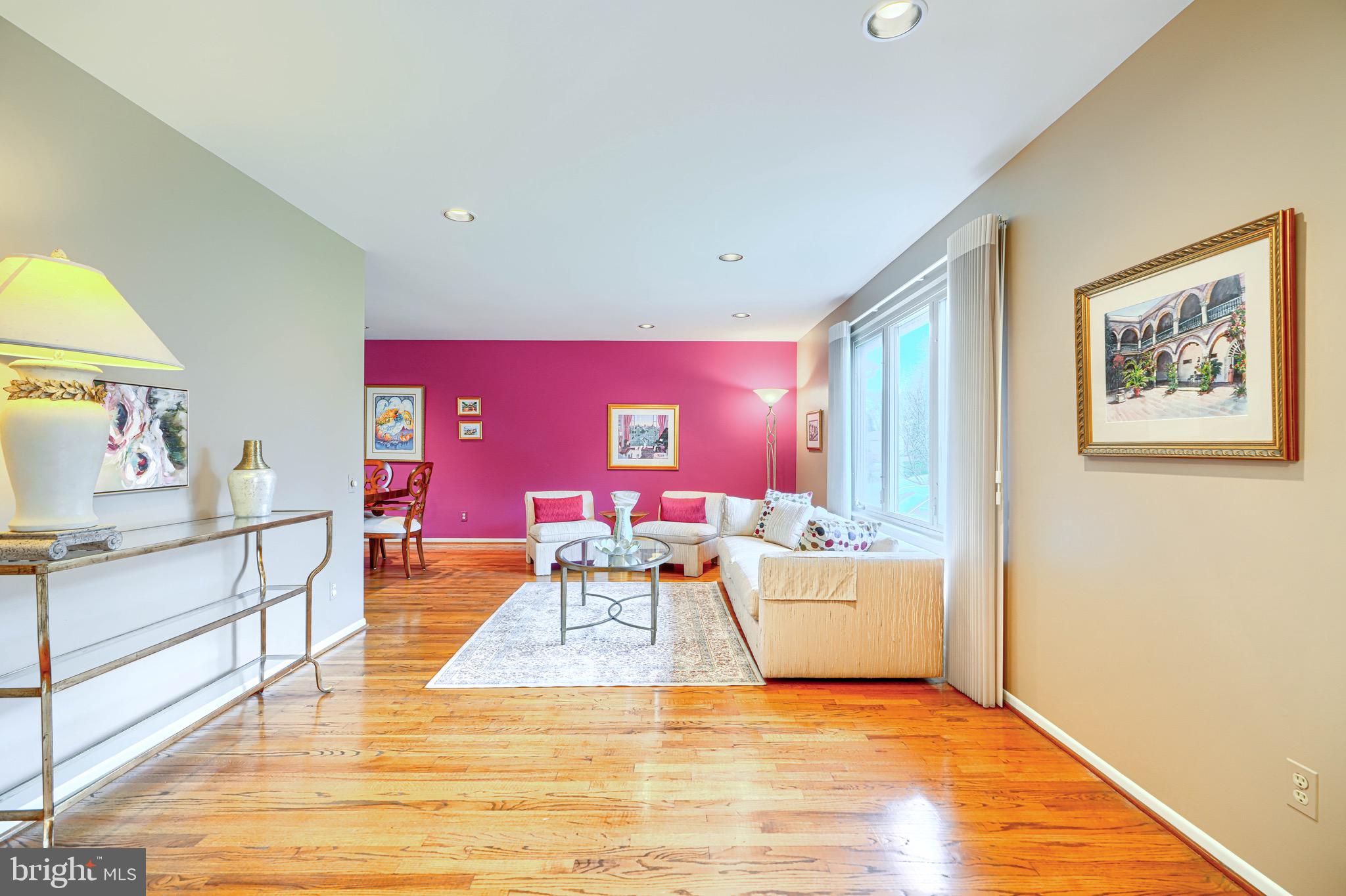 VELVET HILLS - Residential