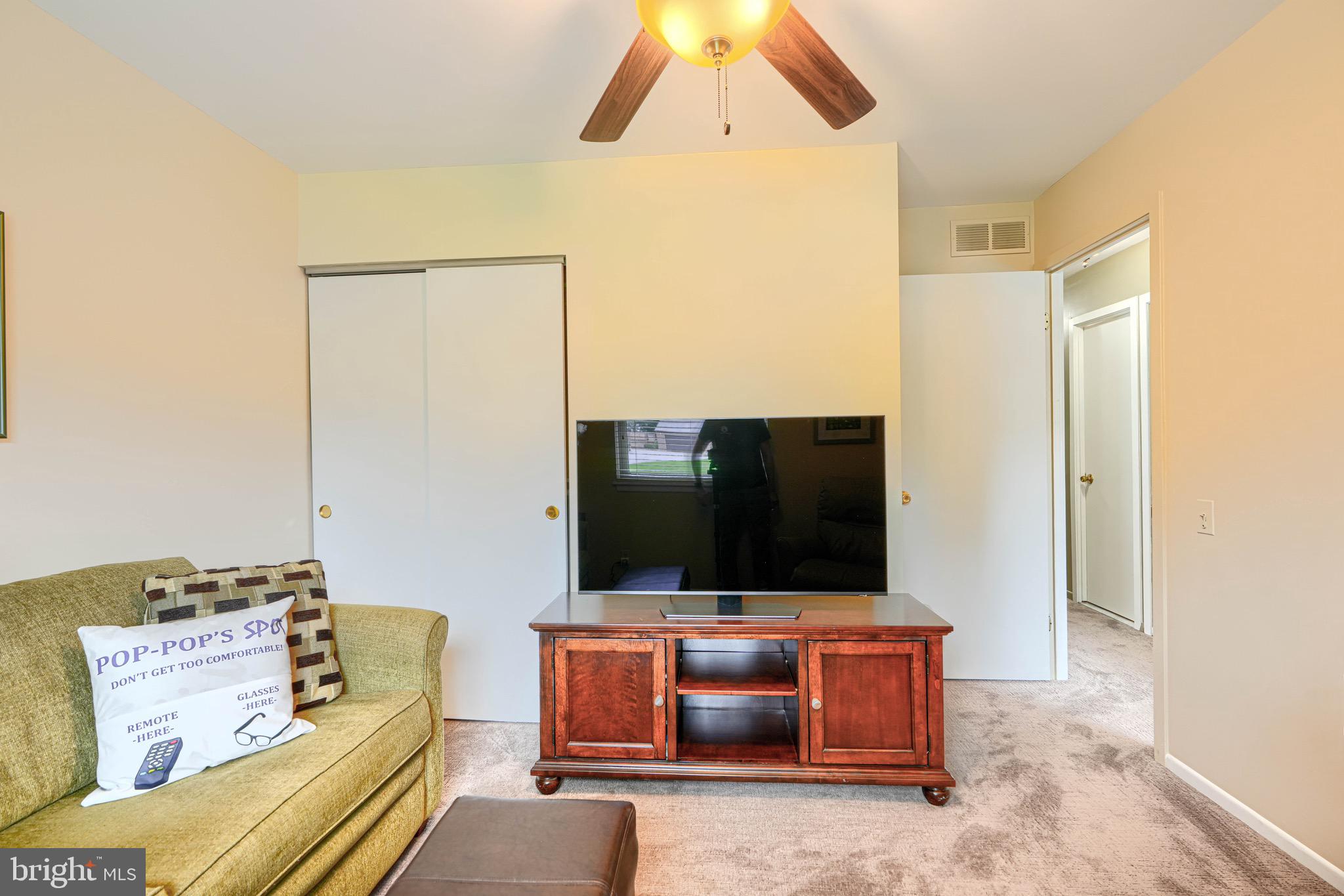 VELVET HILLS - Residential