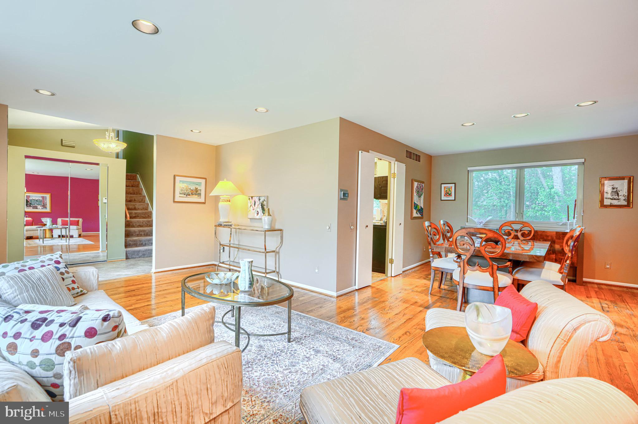 VELVET HILLS - Residential