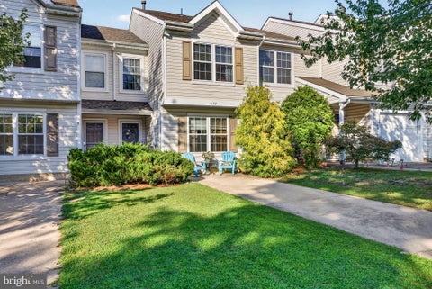 Townhouse For Sale - 137 Buckingham Way<br/> MOUNT LAUREL, NJ 08054
