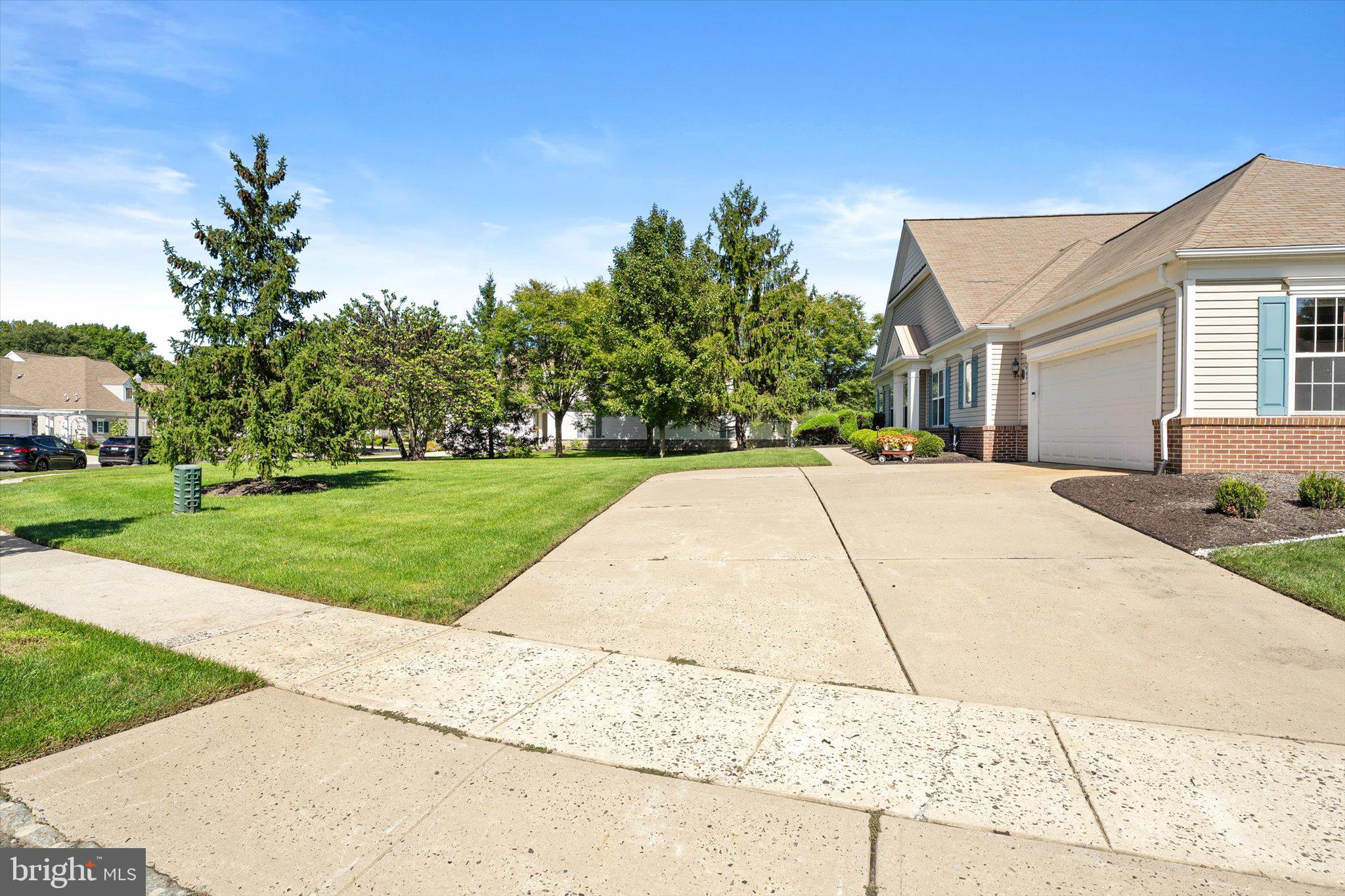 10 SPARROW DRIVE