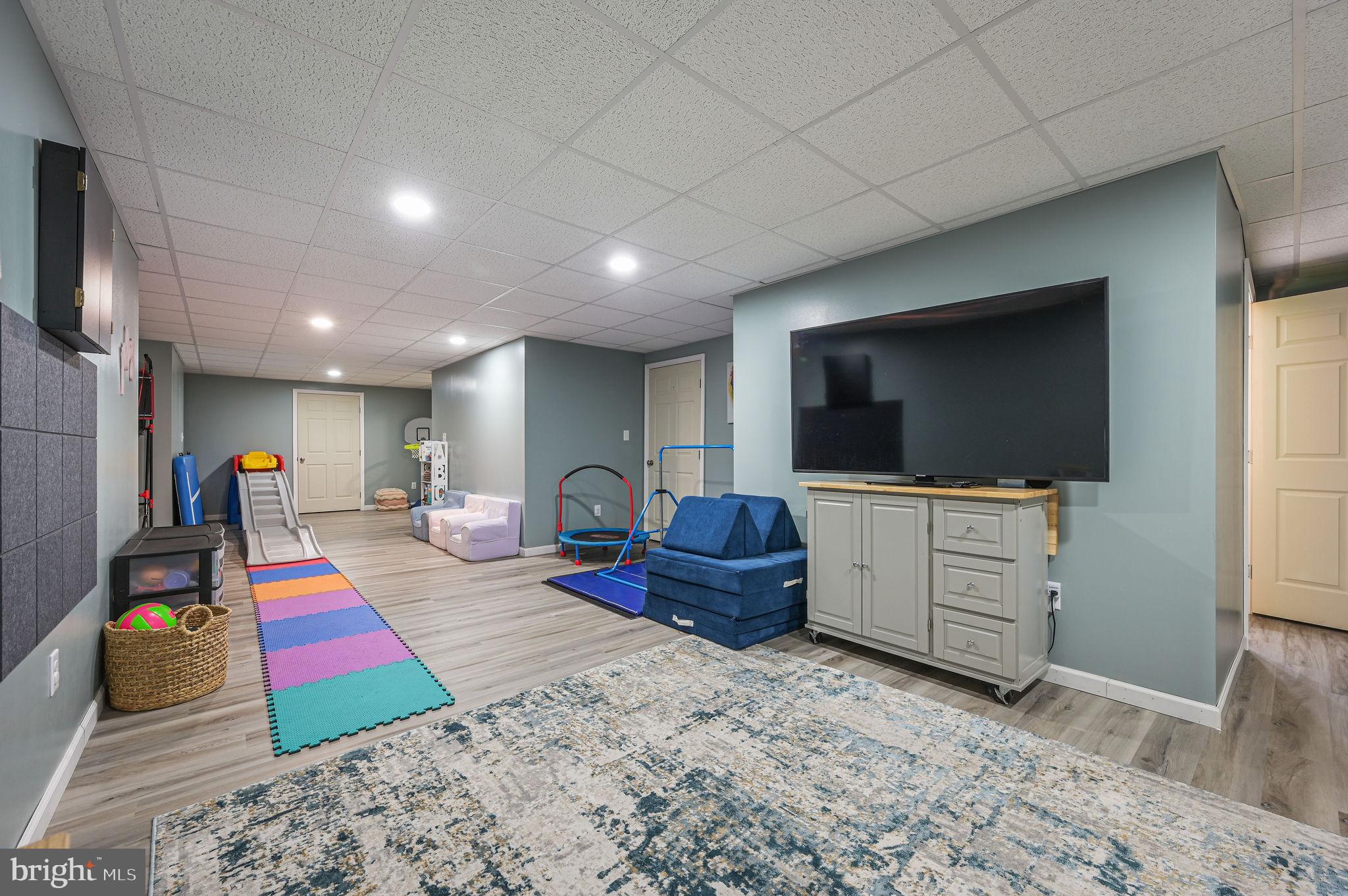 PONDS AT WILLOW GROV - Residential