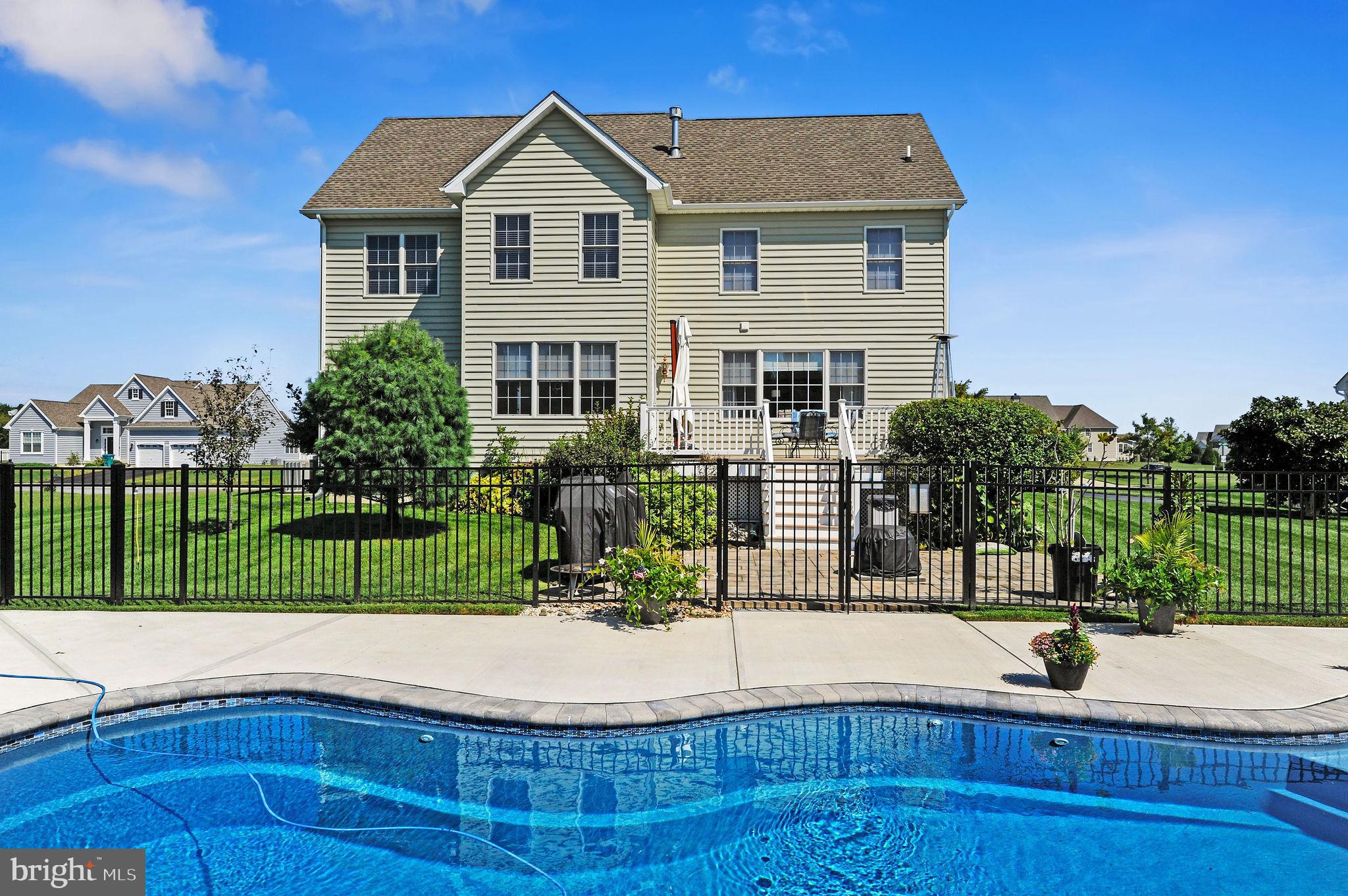 136 CHANTICLEER CIRCLE