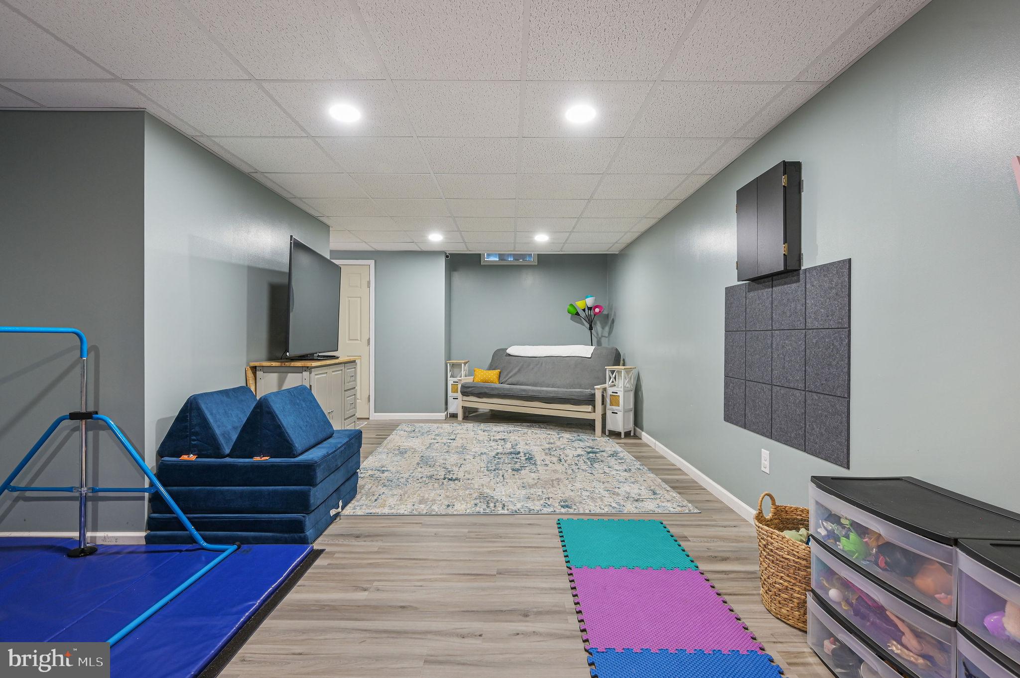 PONDS AT WILLOW GROV - Residential