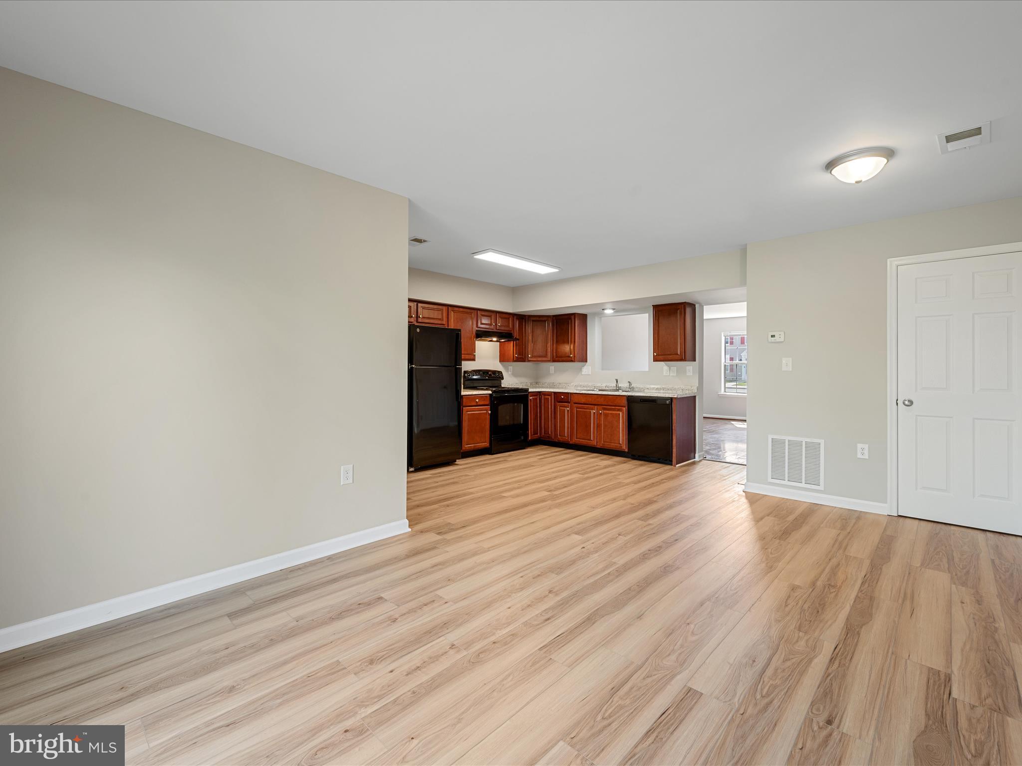 PRENTISS POINT - Residential