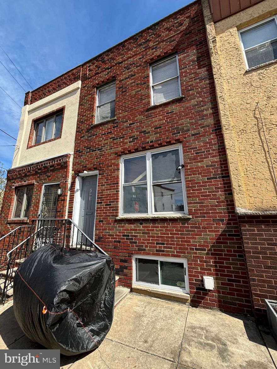 Location location location! Excellent value add opportunity duplex for an investor or owner occupant in the booming Lower Moyamensing neighborhood. Inquire today while you still can!