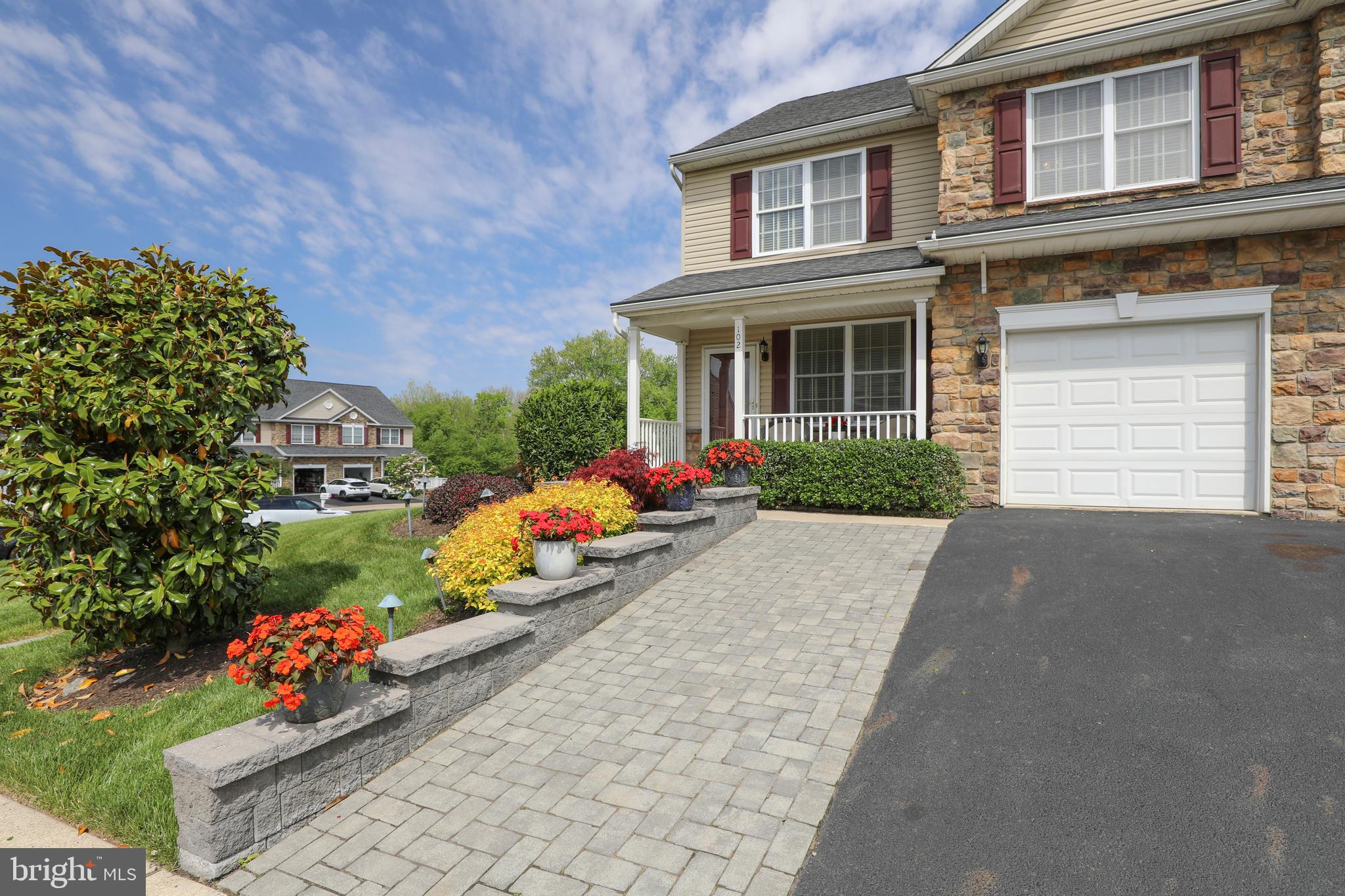 WOODHAVEN HILLS - Residential