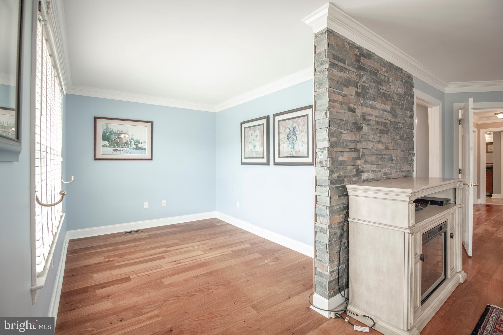 WOODHAVEN HILLS - Residential