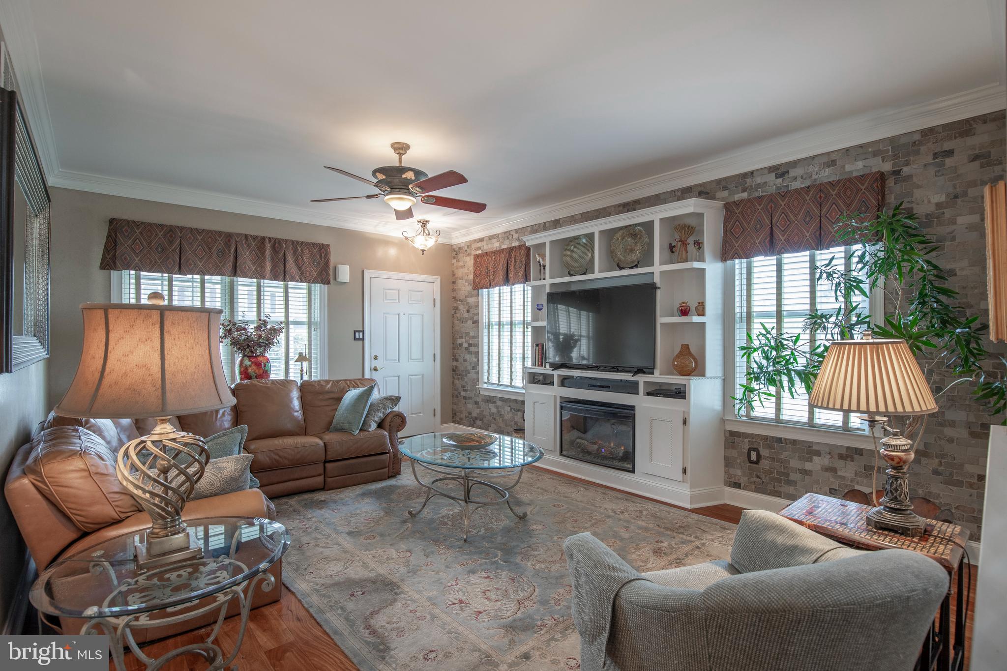 WOODHAVEN HILLS - Residential