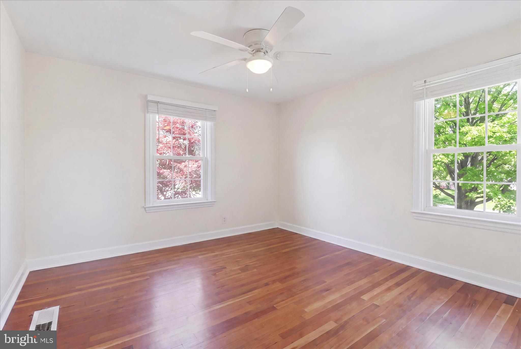 HAMILTON PARK - Residential