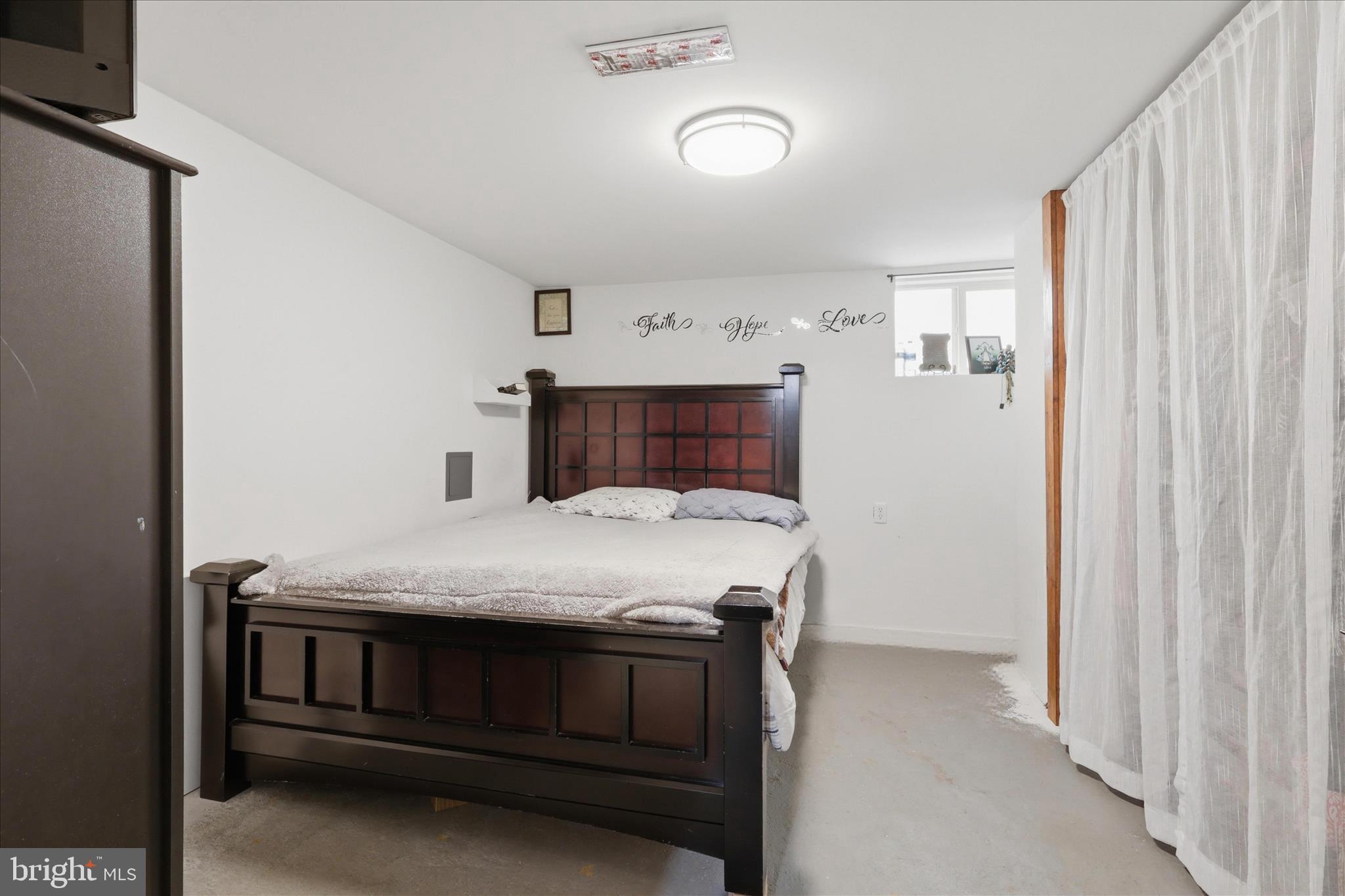 HAMILTON PARK - Residential